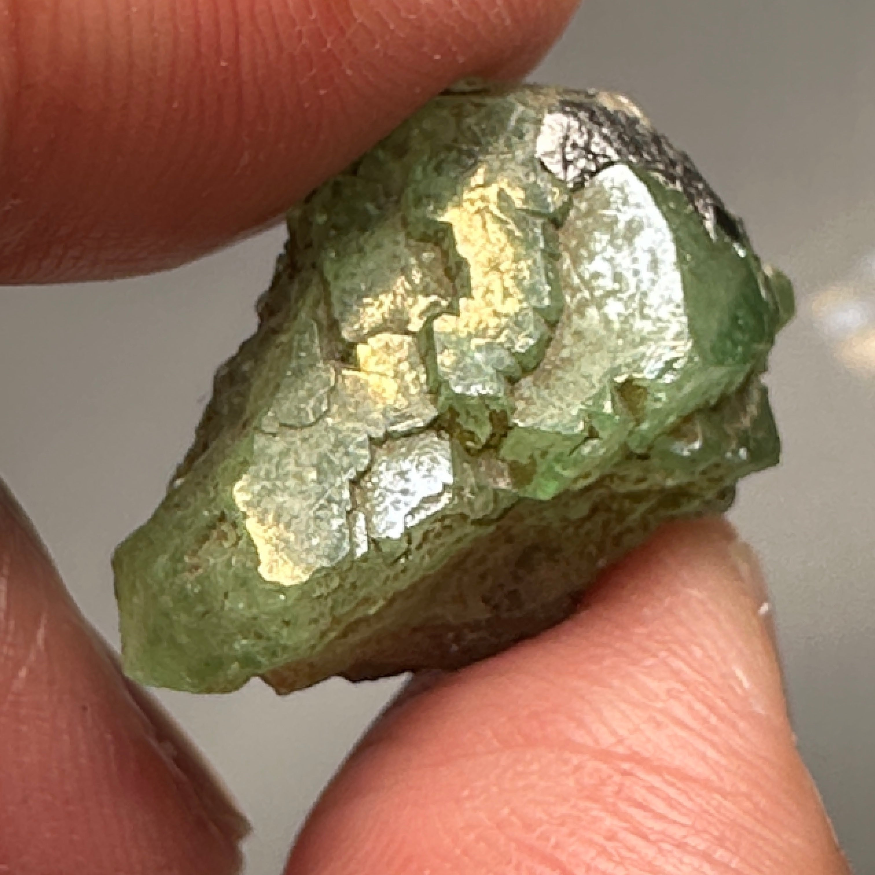 Tsavorite Crystal, 30.00ct, Merelani. Tanzania