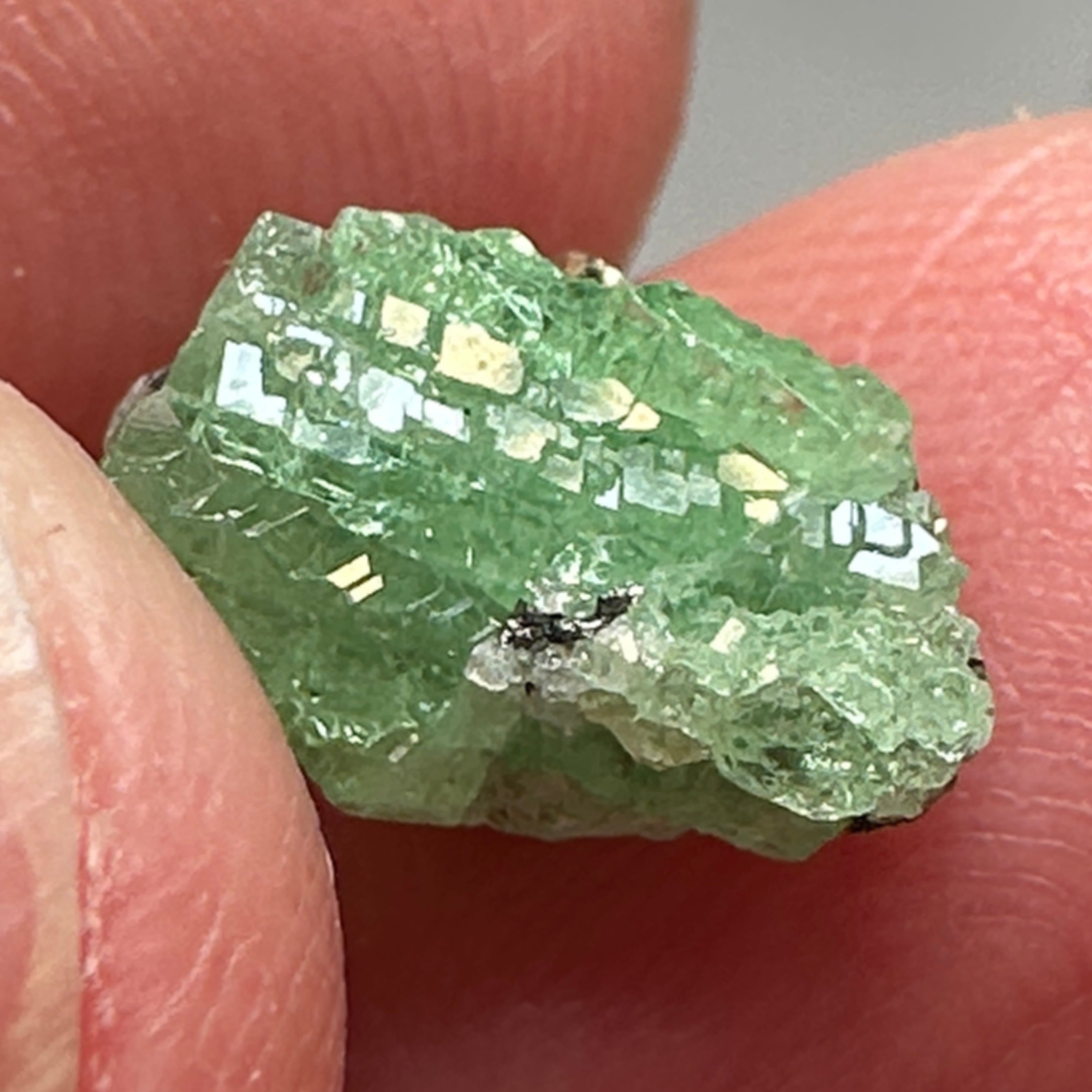 Tsavorite Crystal, 3.89ct, Merelani. Tanzania, Untreated Unheated