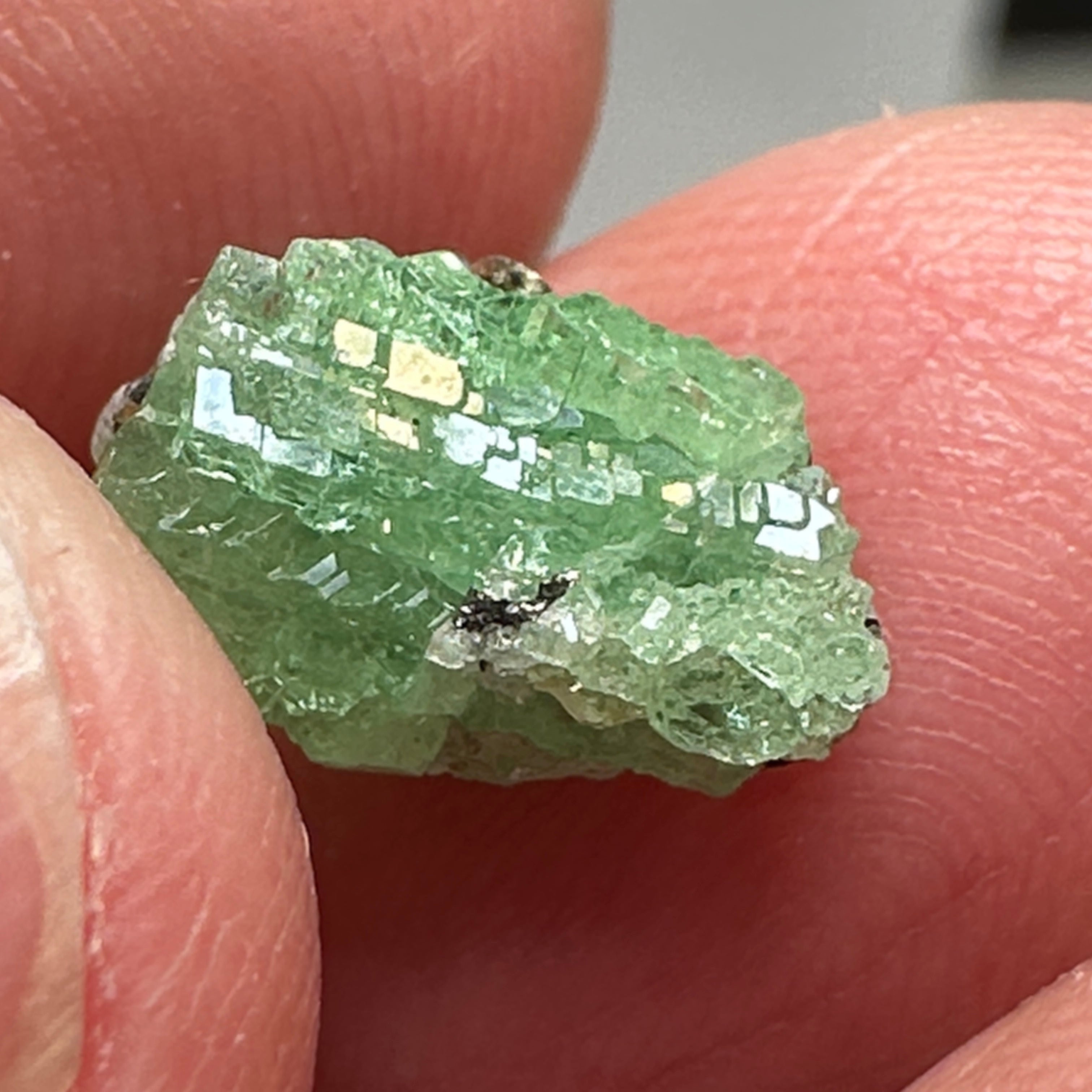 Tsavorite Crystal, 3.89ct, Merelani. Tanzania, Untreated Unheated