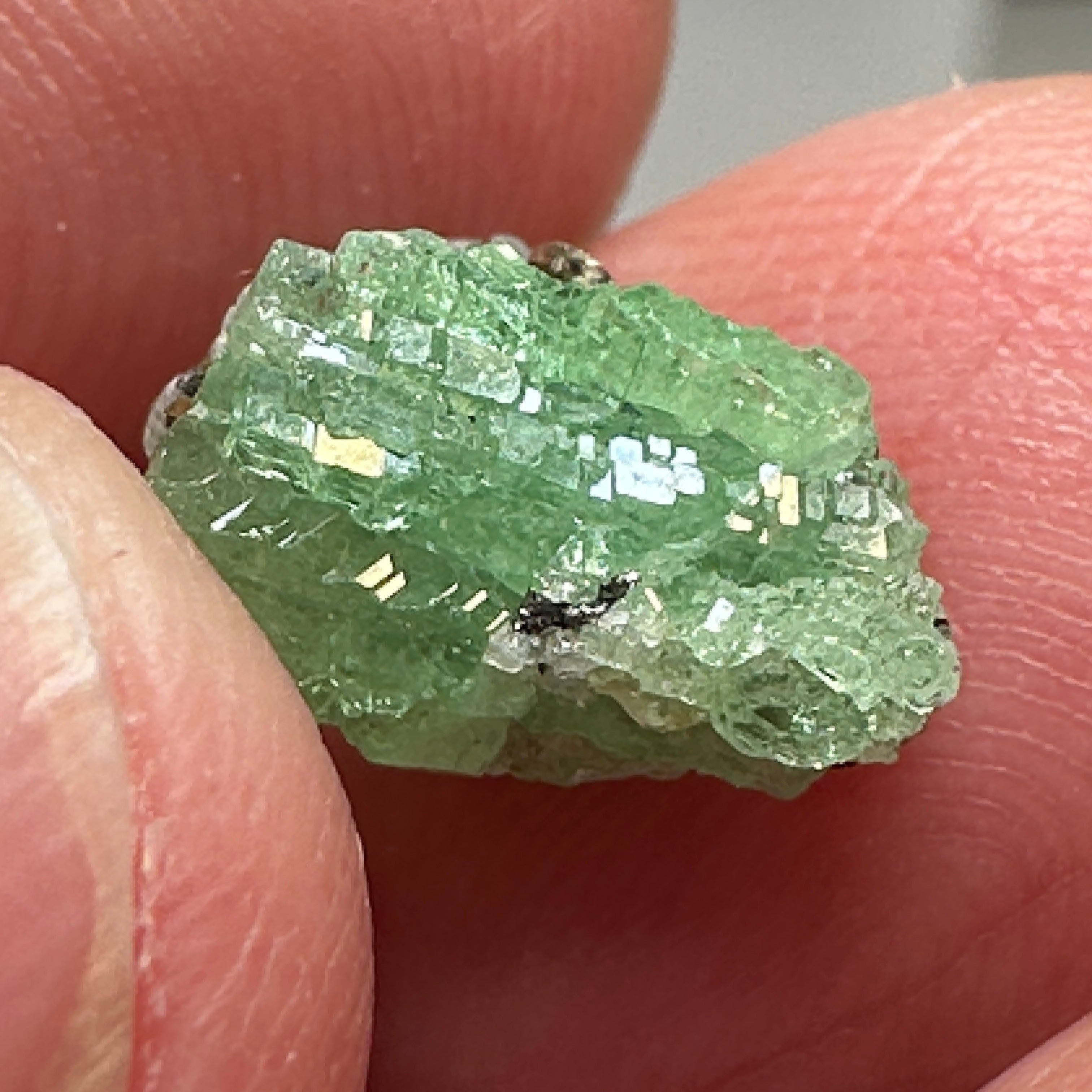 Tsavorite Crystal, 3.89ct, Merelani. Tanzania, Untreated Unheated