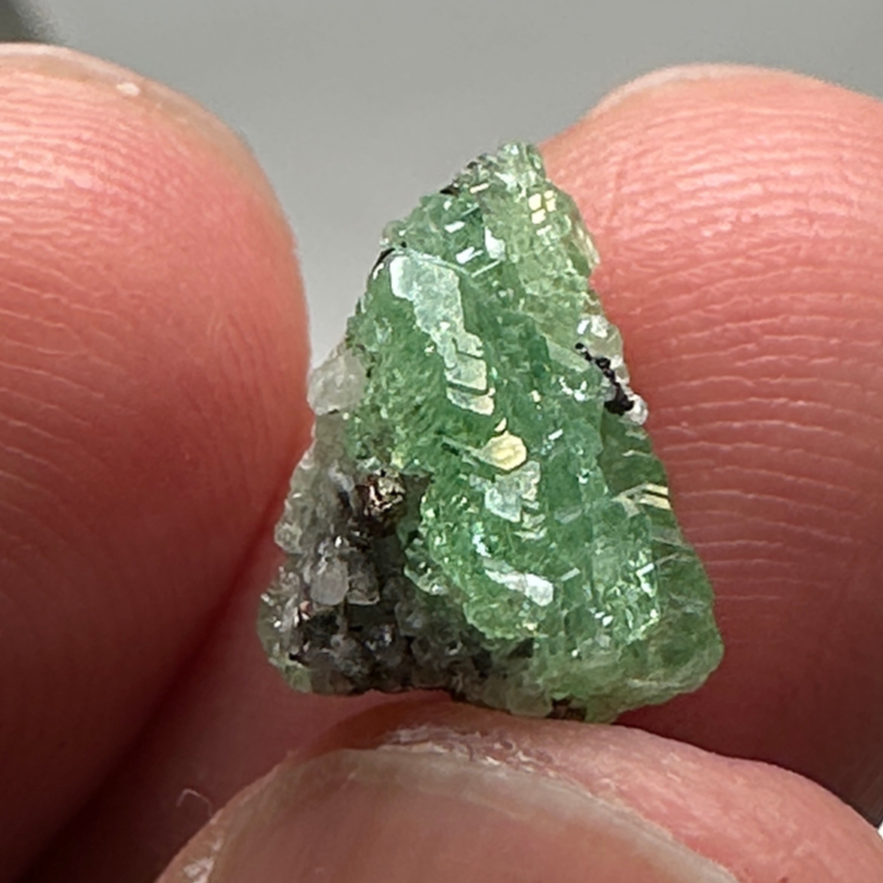 Tsavorite Crystal, 3.89ct, Merelani. Tanzania, Untreated Unheated