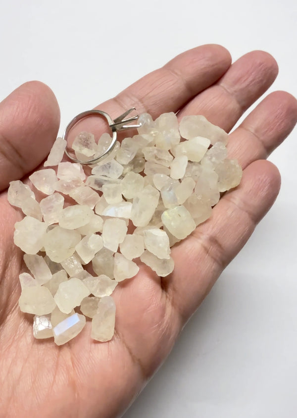 Moonstone, Cabbing / Specimen Grade, Untreated Unheated. From Tanzania, blind pour, price per stone