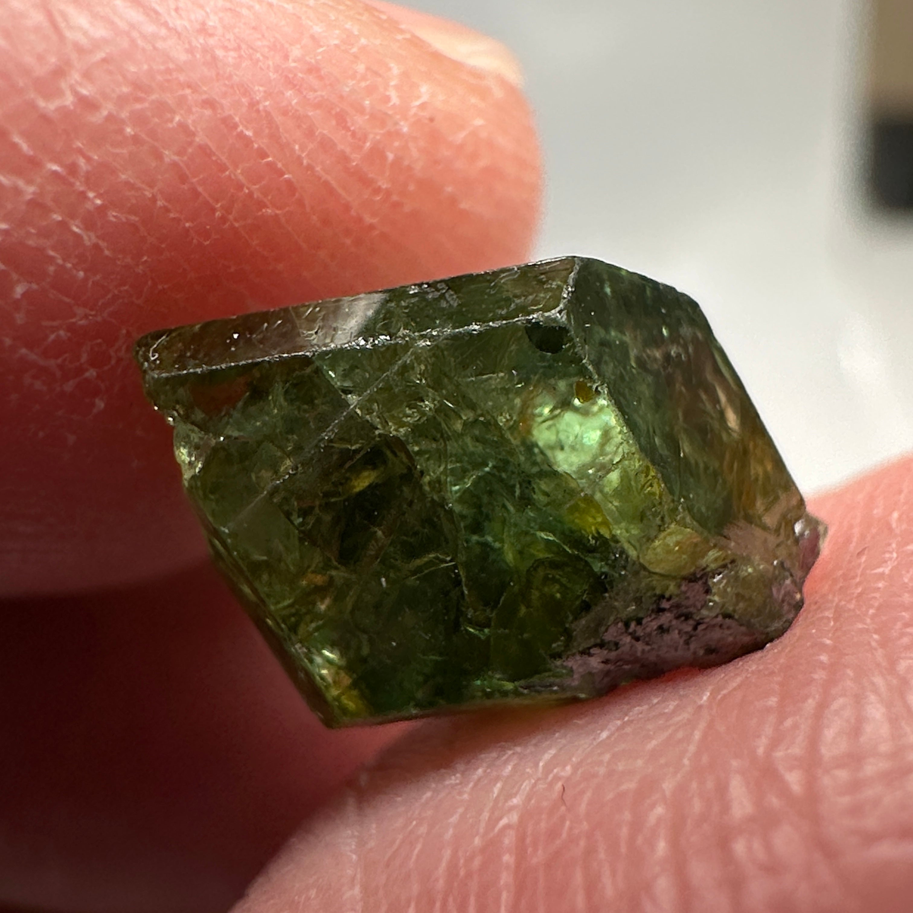 Tsavorite Crystal, 6.03ct, Merelani. Tanzania, Untreated Unheated