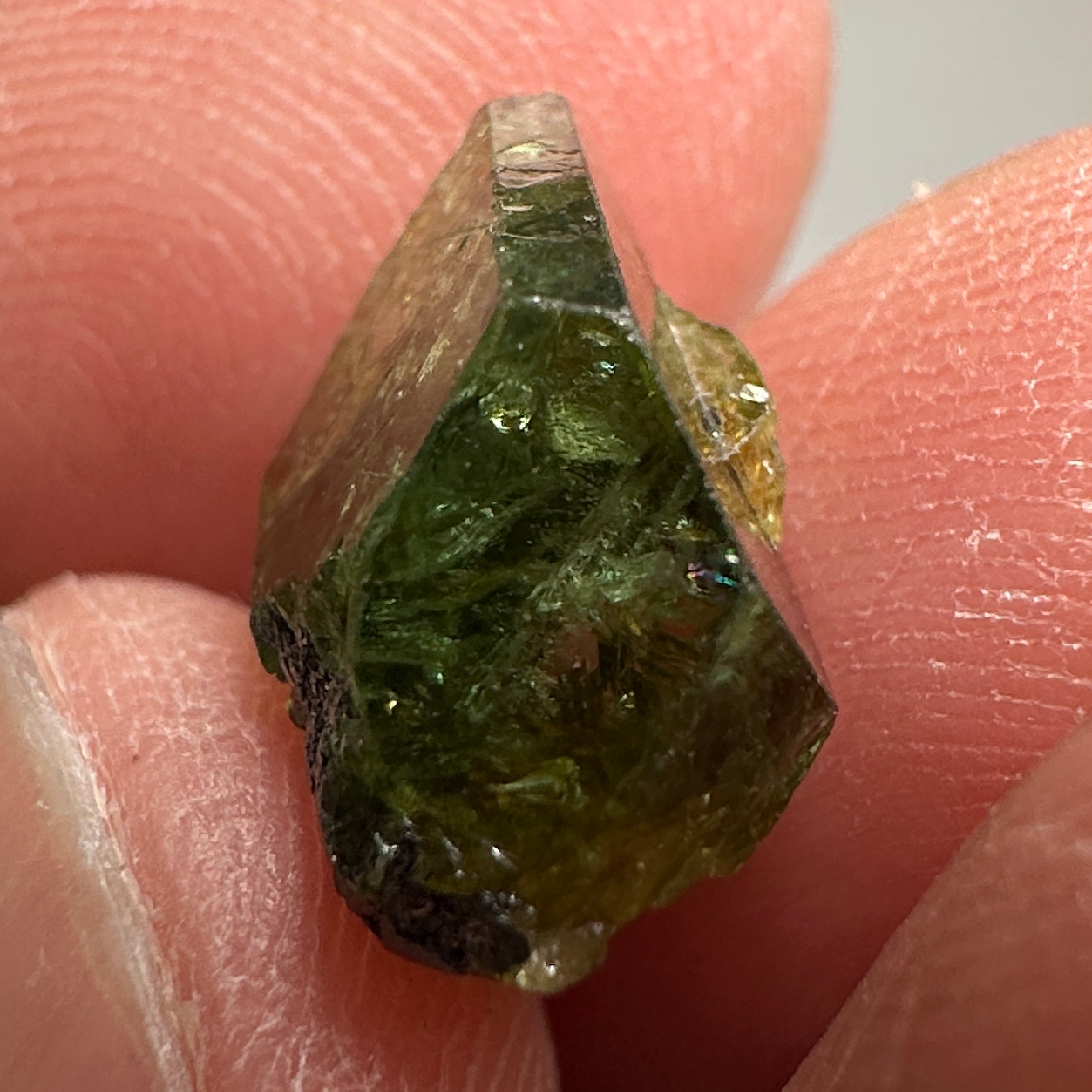 Tsavorite Crystal, 6.03ct, Merelani. Tanzania, Untreated Unheated