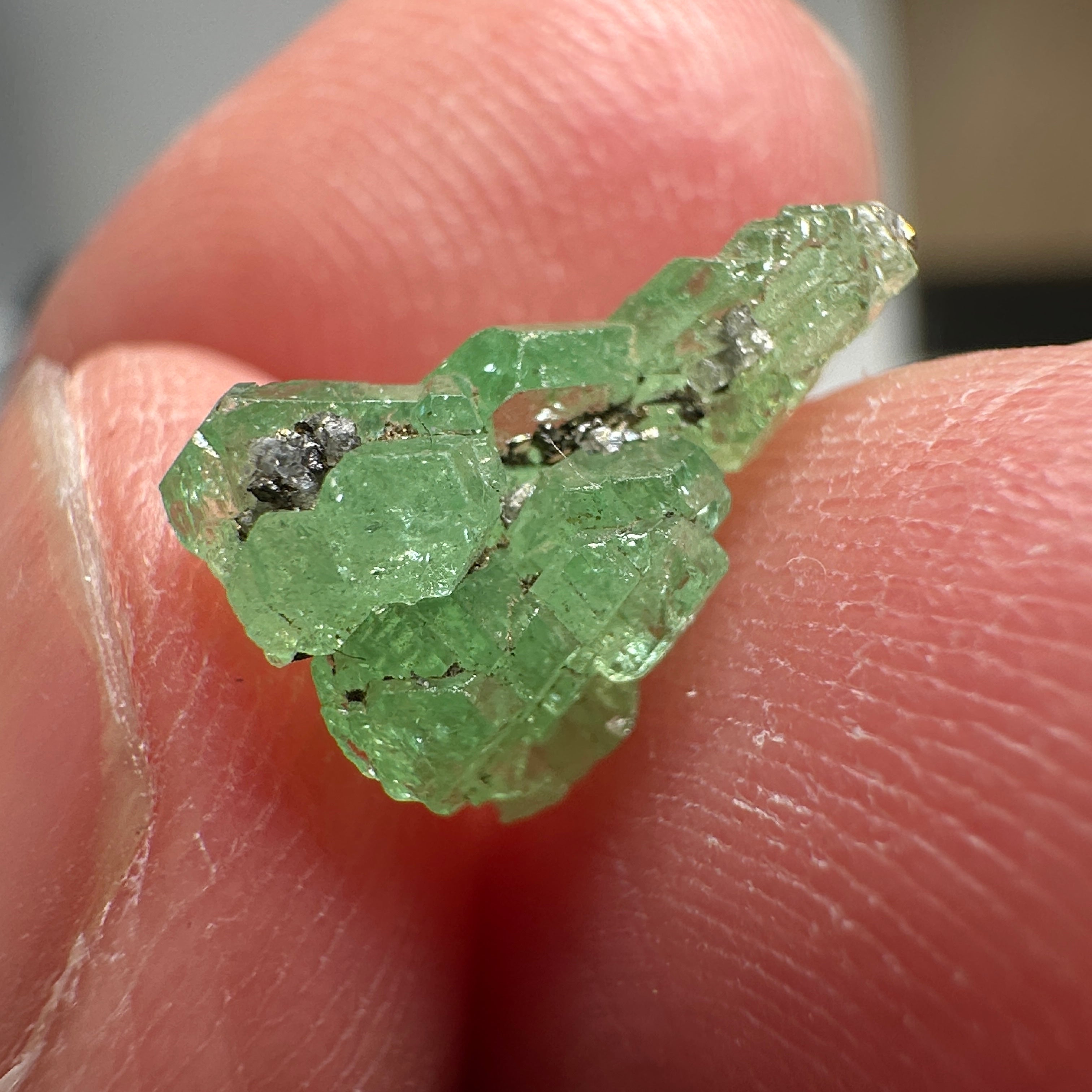 Tsavorite Crystal, 2.81ct, Merelani. Tanzania, Untreated Unheated