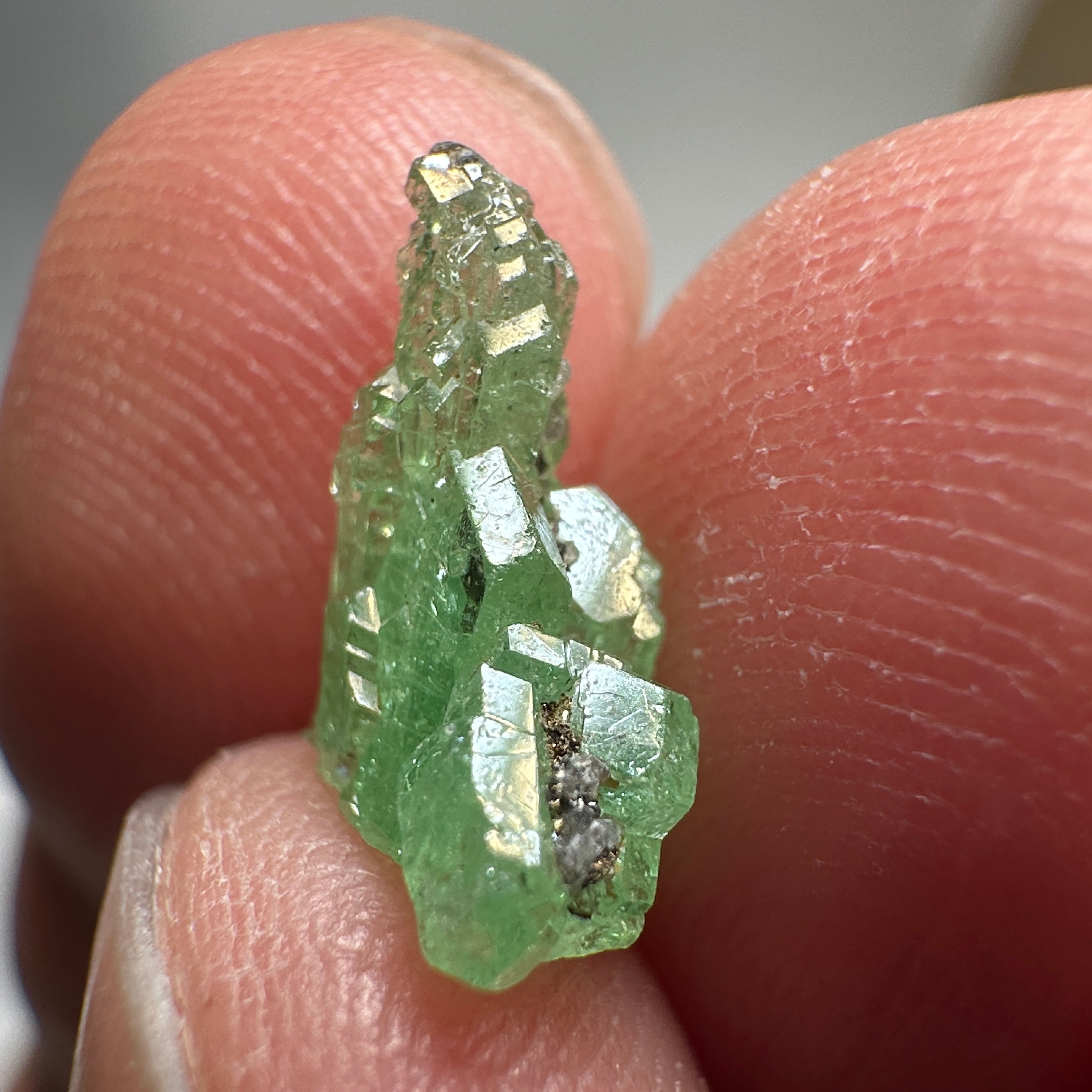 Tsavorite Crystal, 2.81ct, Merelani. Tanzania, Untreated Unheated