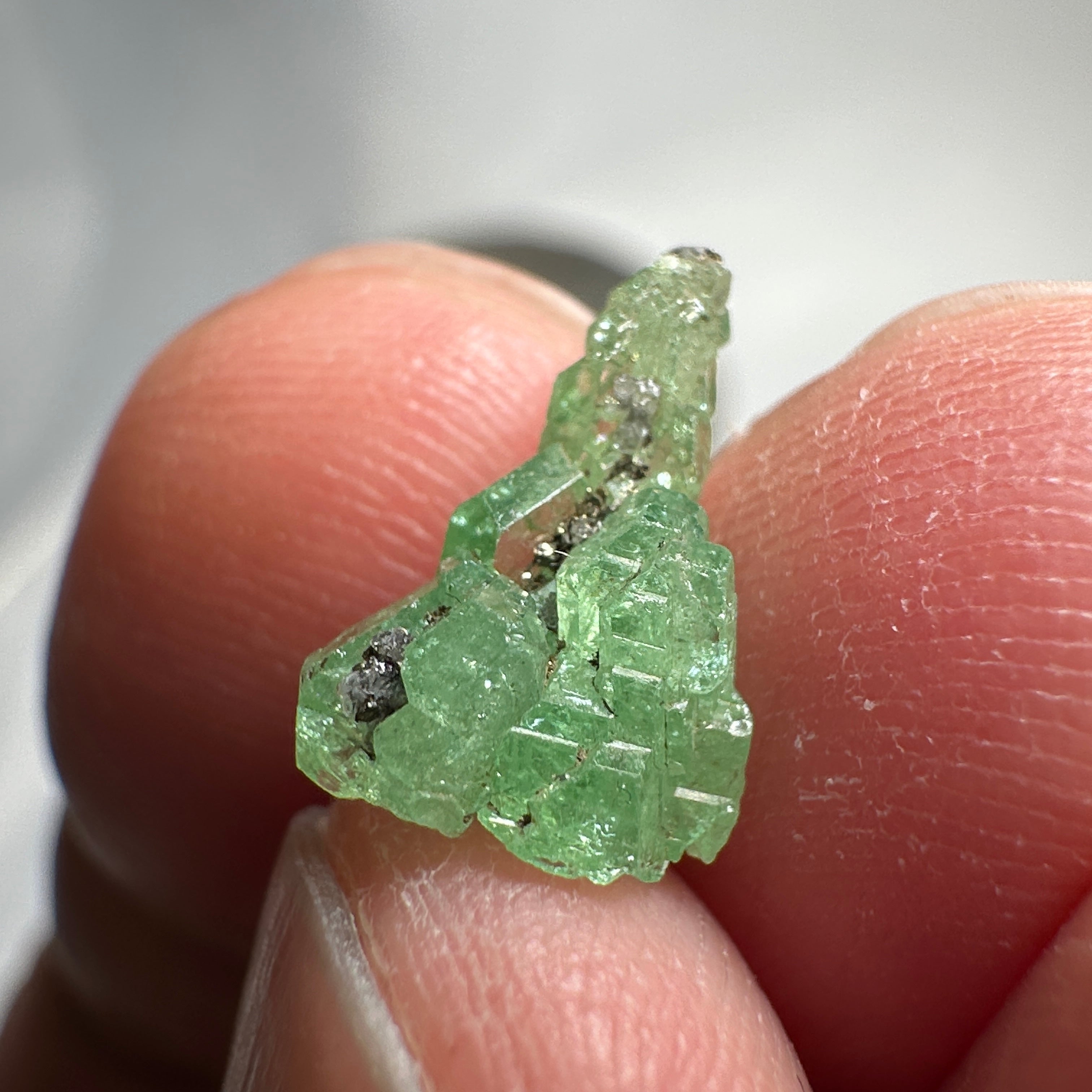 Tsavorite Crystal, 2.81ct, Merelani. Tanzania, Untreated Unheated