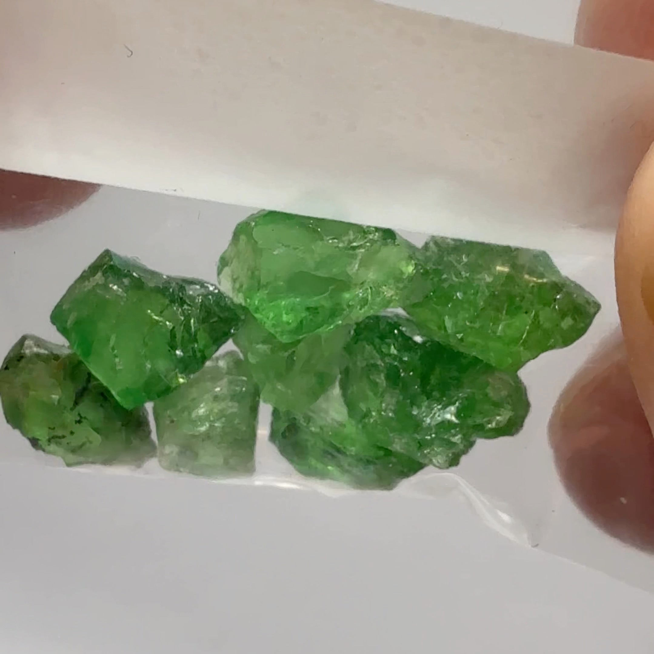 Tsavorite Garnet Lot, 9.62ct, Tanzania, Untreated Unheated, 8pcs, just above 1ct av. VS-Si