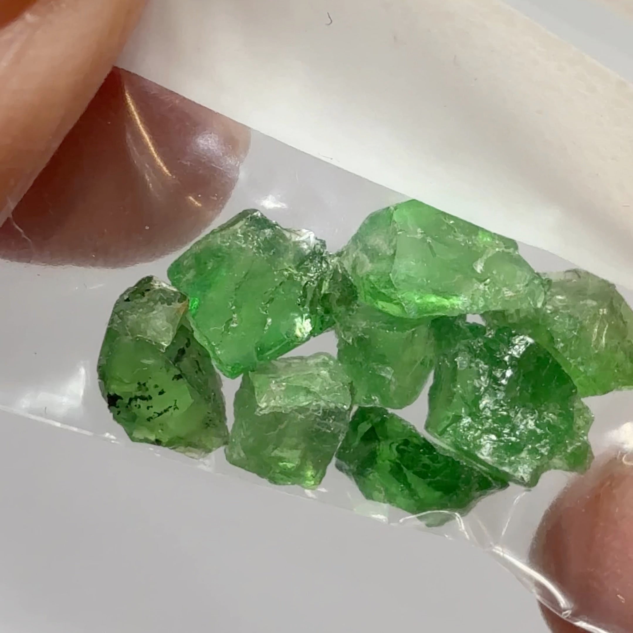 Tsavorite Garnet Lot, 9.62ct, Tanzania, Untreated Unheated, 8pcs, just above 1ct av. VS-Si