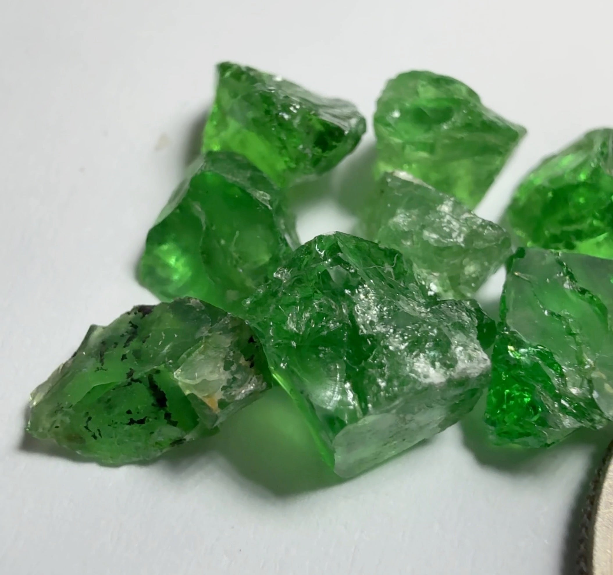 Tsavorite Garnet Lot, 9.62ct, Tanzania, Untreated Unheated, 8pcs, just above 1ct av. VS-Si