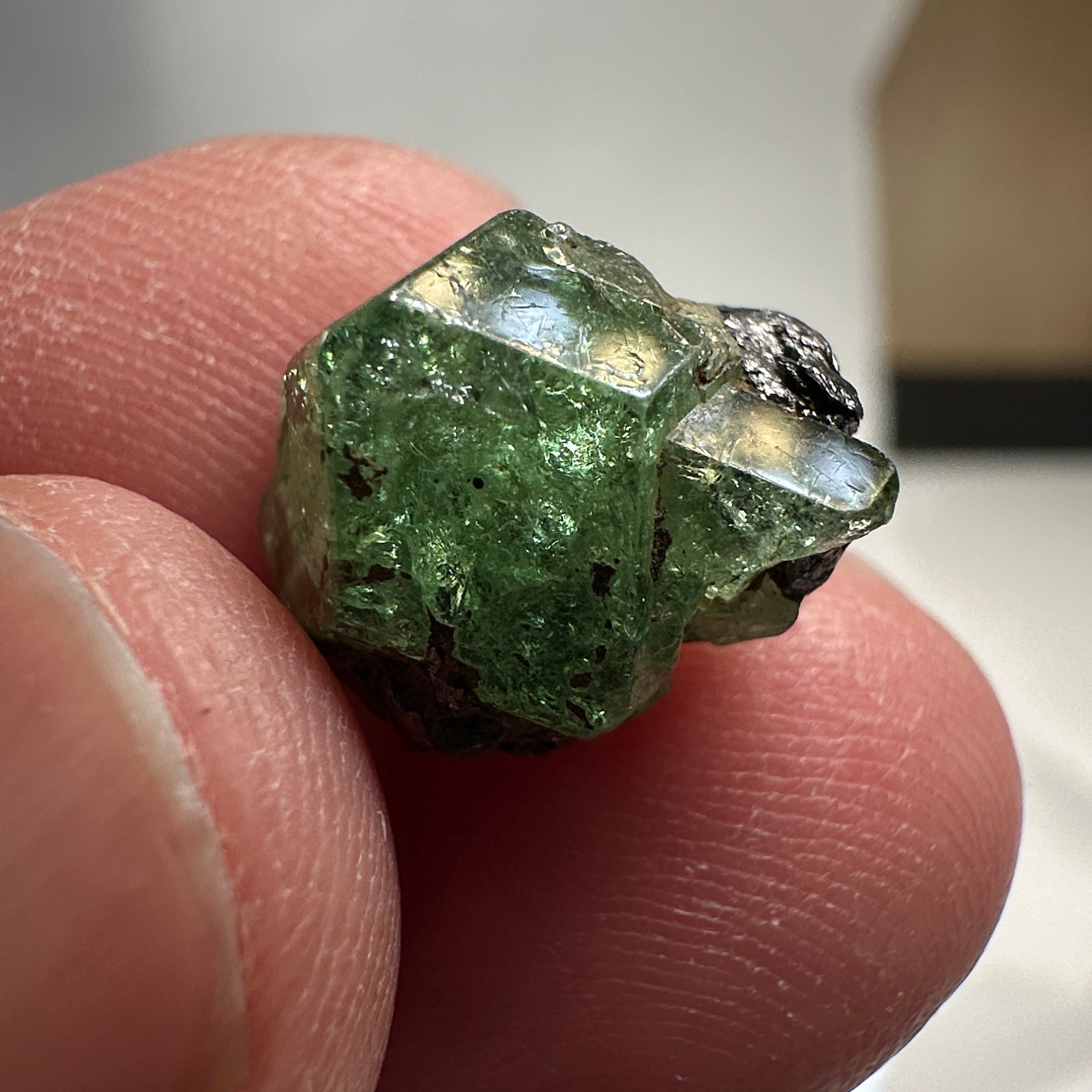 Tsavorite Crystal on Matrix. 10.72ct, Merelani. Tanzania