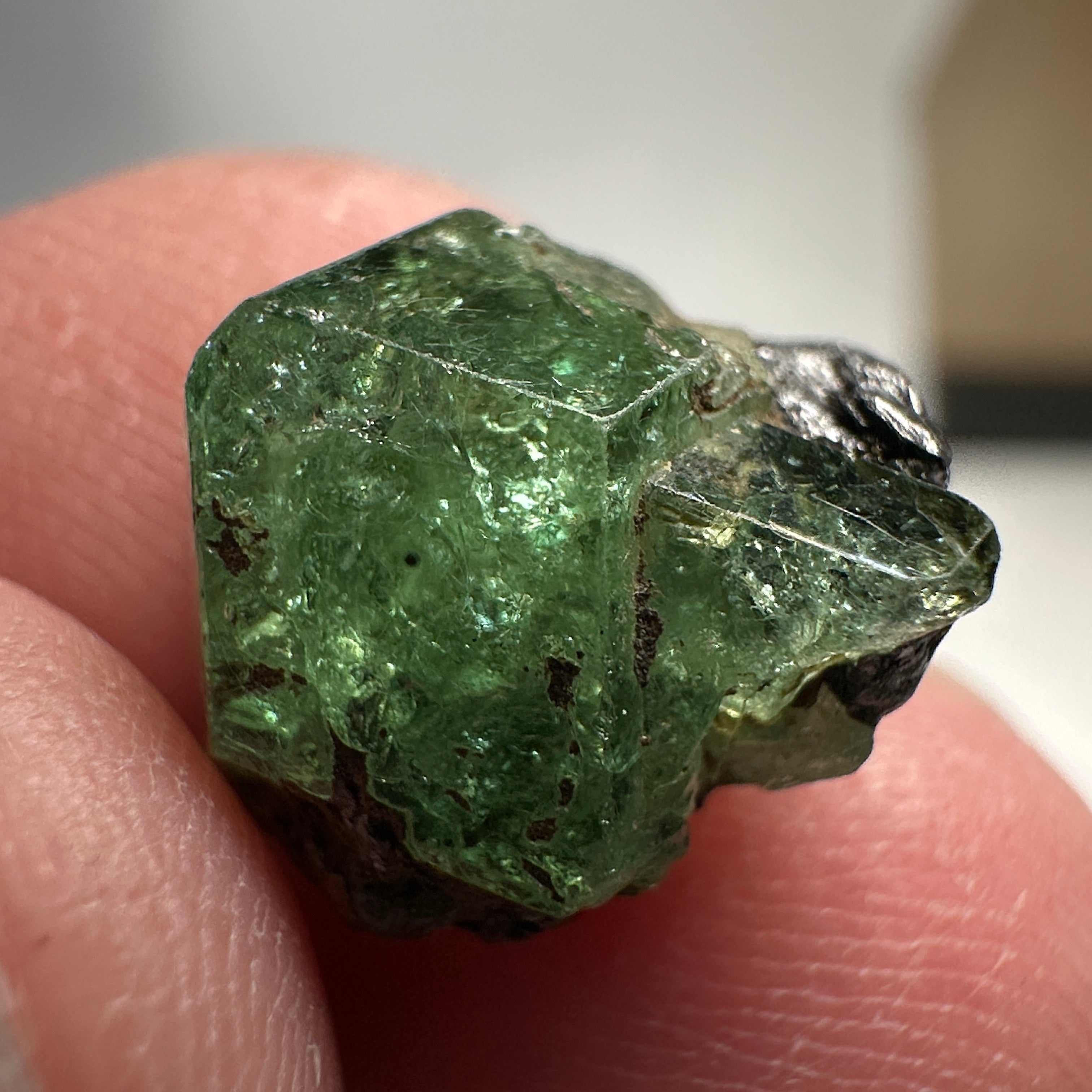 Tsavorite Crystal on Matrix. 10.72ct, Merelani. Tanzania