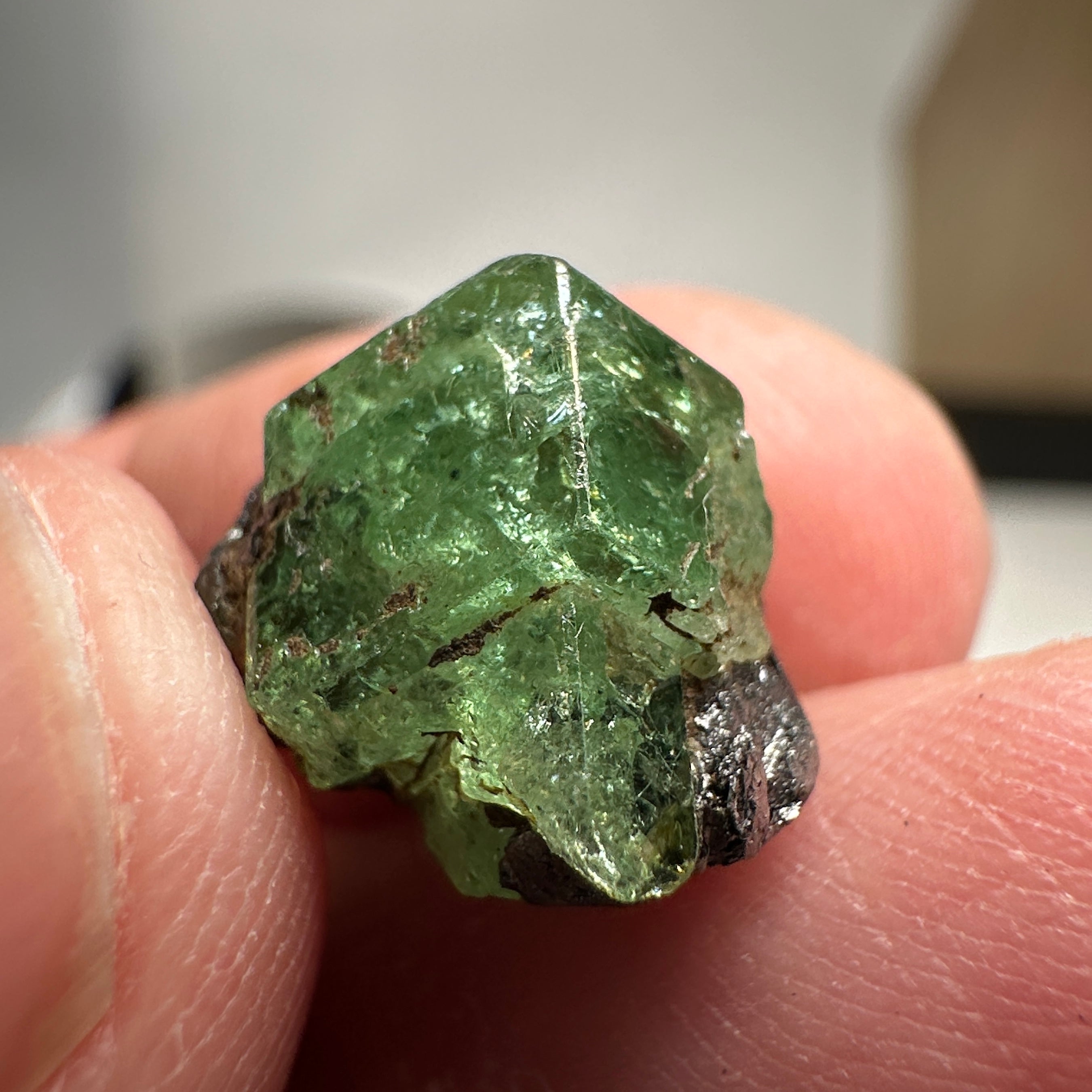 Tsavorite Crystal on Matrix. 10.72ct, Merelani. Tanzania