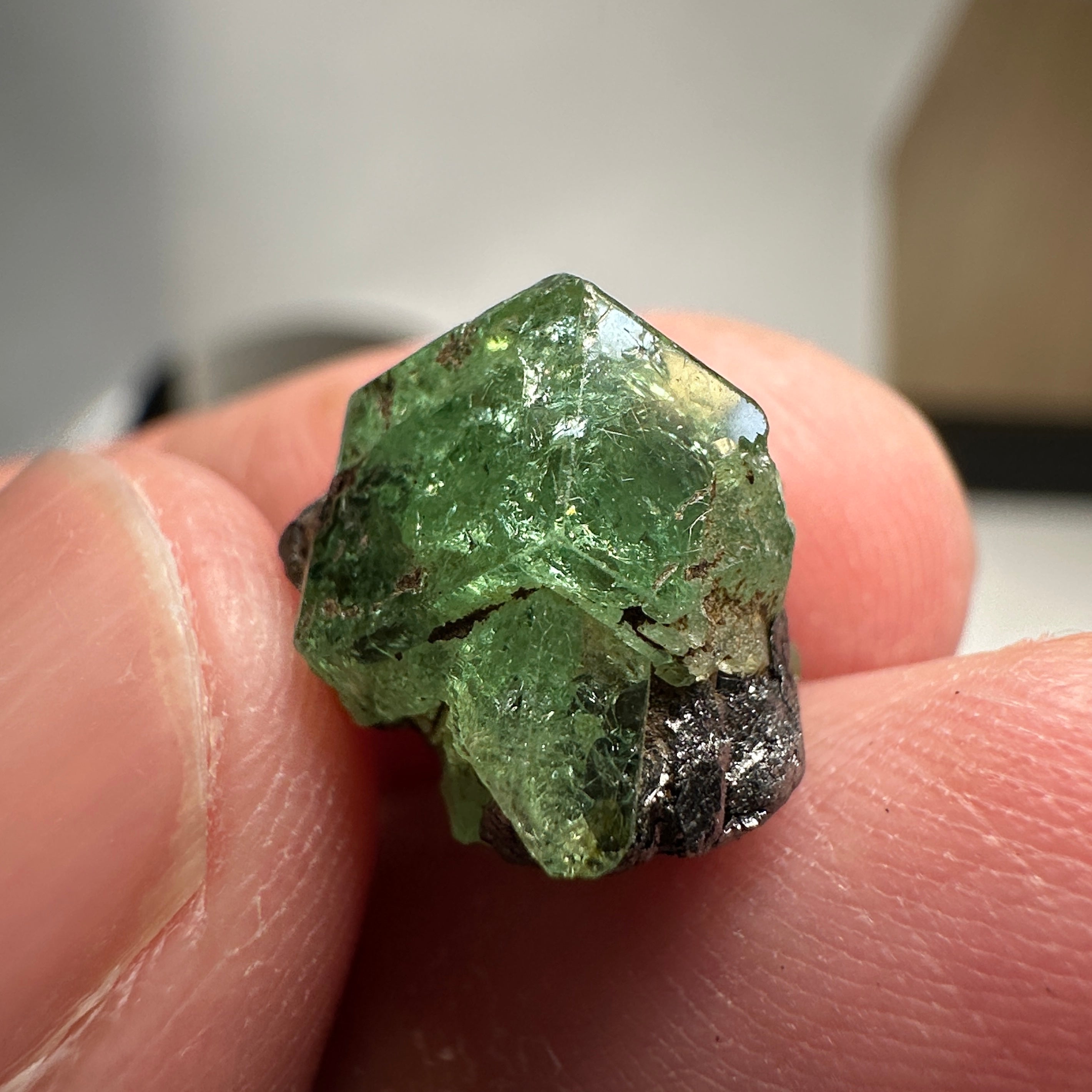 Tsavorite Crystal on Matrix. 10.72ct, Merelani. Tanzania