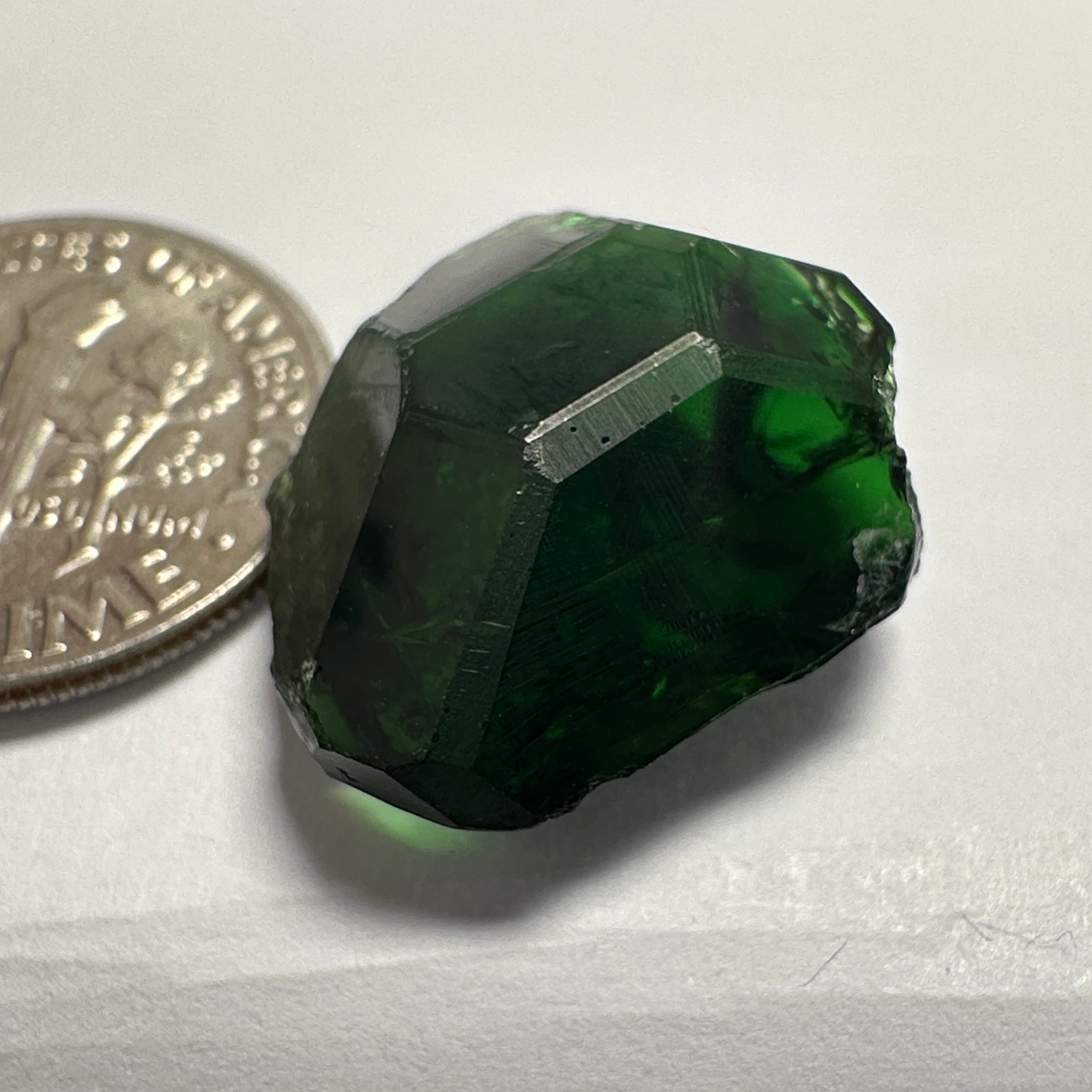 Chrome Tourmaline, 14.90ct, Tanzania, Untreated Unheated, VVS-IF with one spot, I have circled the spot in red on one of the pictures, stone is dark and shown in different lights and backgrounds, see all pictures.