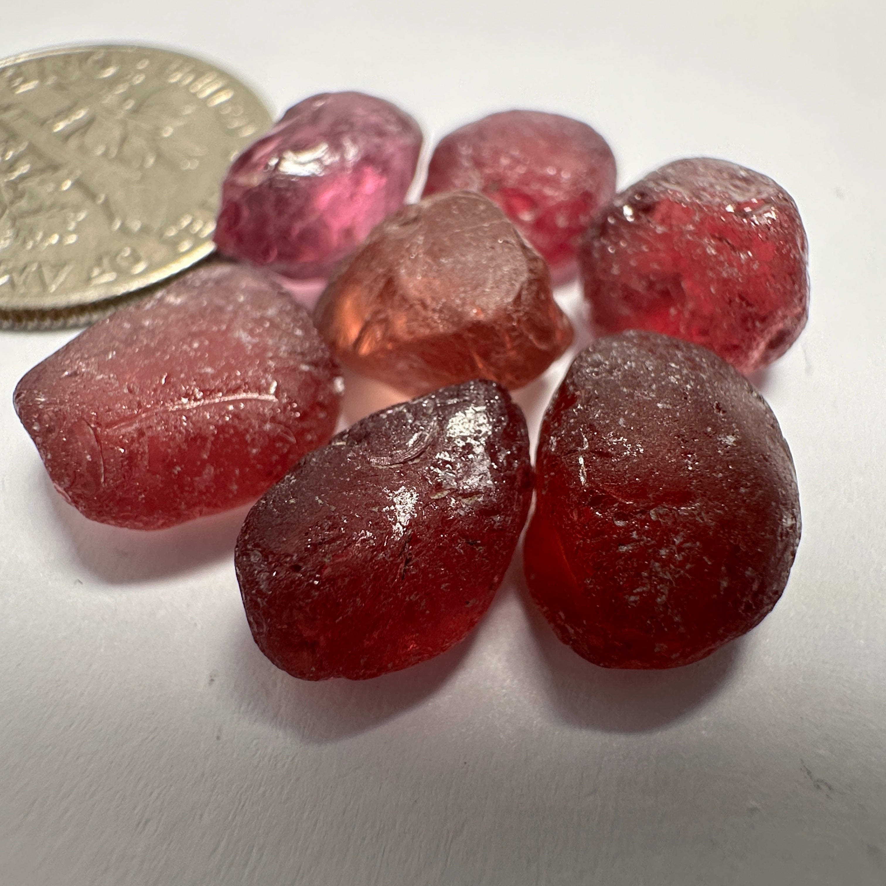 Mahenge Garnet Lot, 30.47ct, 7pcs lot, 4.35ct average. 1 pc flat shape, vs-vvs, Unheated Untreated, Tanzania