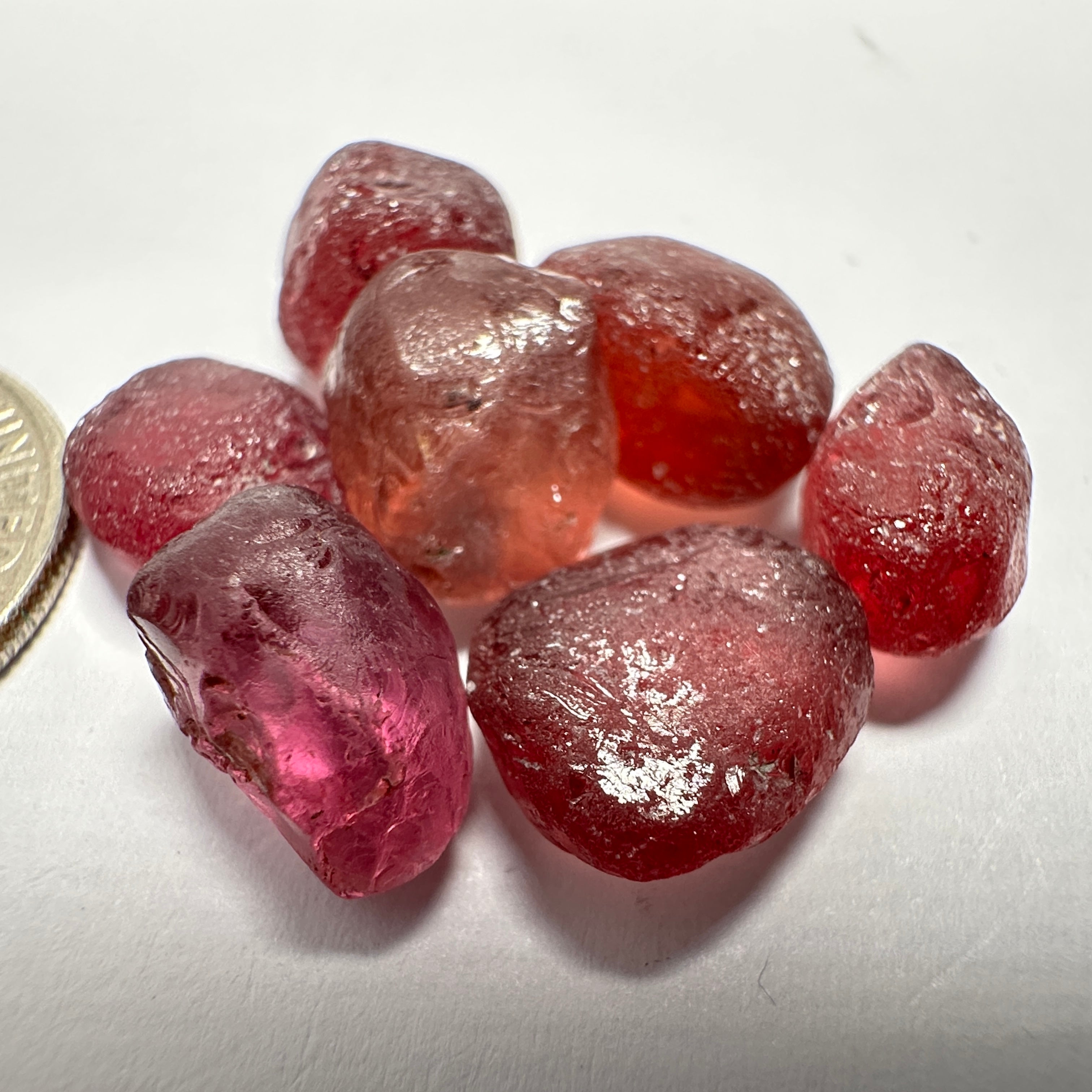 Mahenge Garnet Lot, 30.47ct, 7pcs lot, 4.35ct average. 1 pc flat shape, vs-vvs, Unheated Untreated, Tanzania