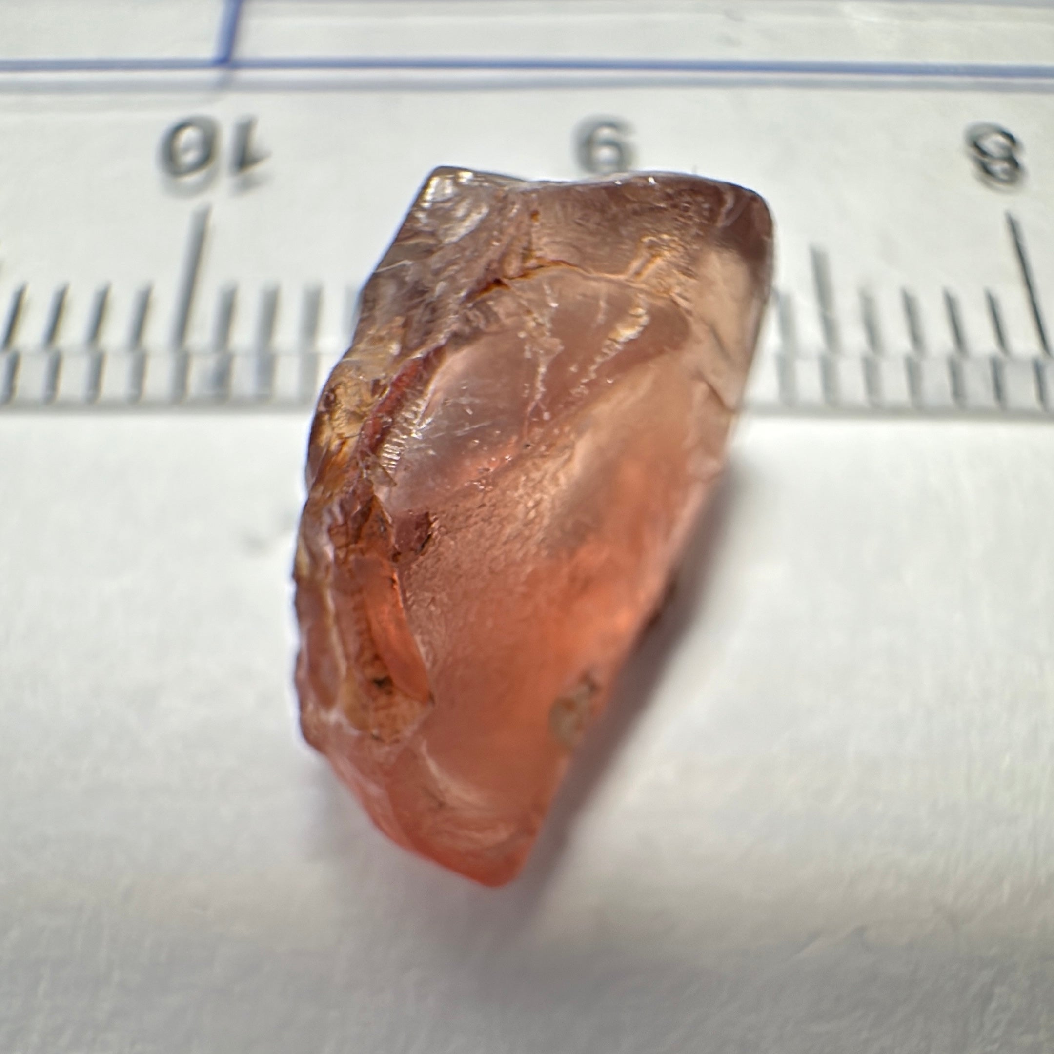 Peach Malaya Garnet, 6.41ct, vvs-if, Unheated Untreated, Umba Valley Tanzania