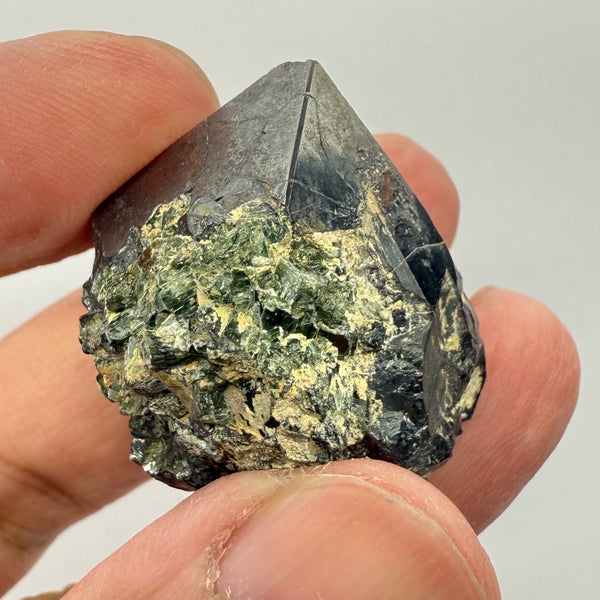 Magnetite Crystal, Merelani, same mining pit as Tanzanite, comes out with Tanzanite, Tanzania, Untreated Unheated. 40.40gm 31 x 26.9 x 27.8mm