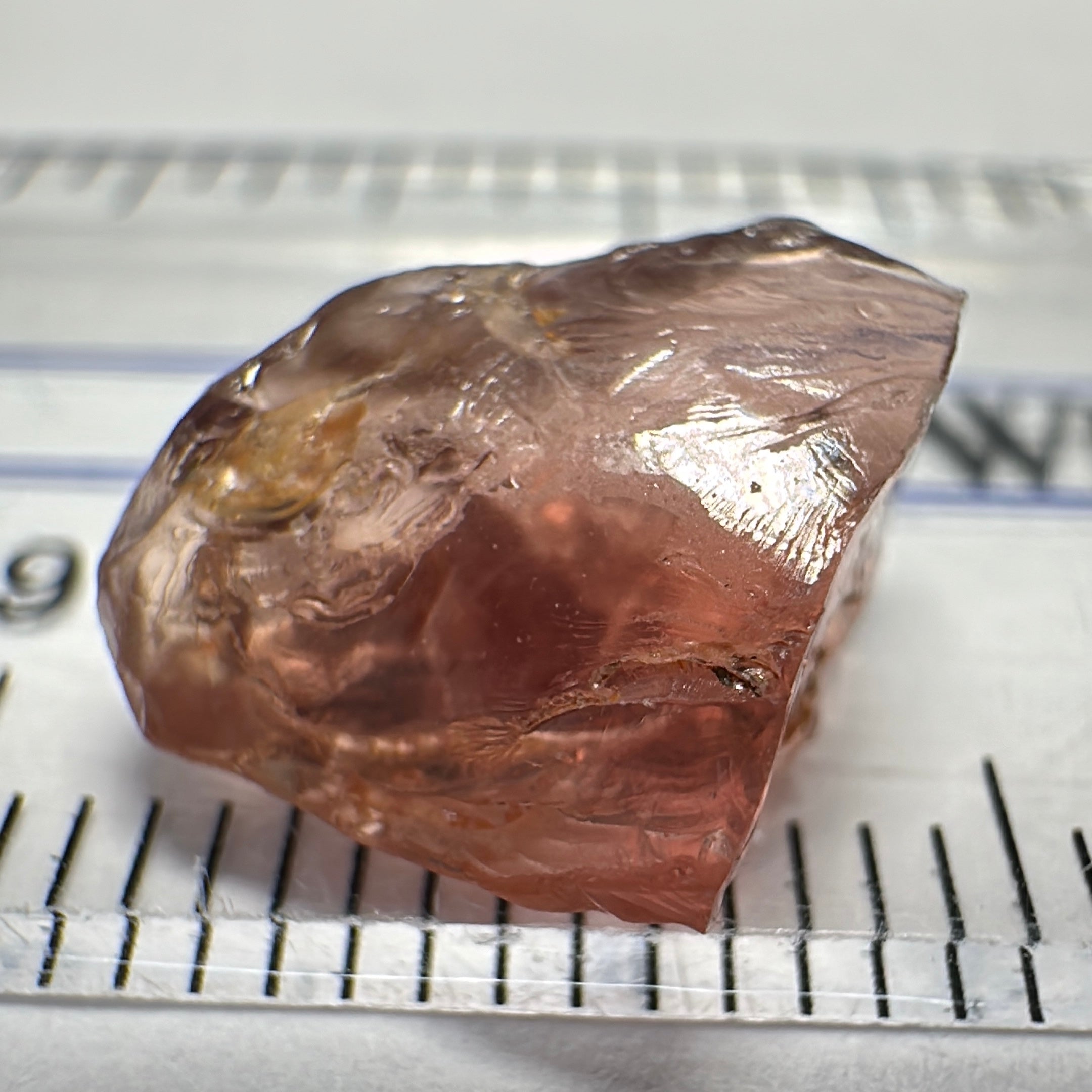 Peach Malaya Garnet, 5.30ct, vvs + silky and flattish shape, Unheated Untreated, Umba Valley Tanzania