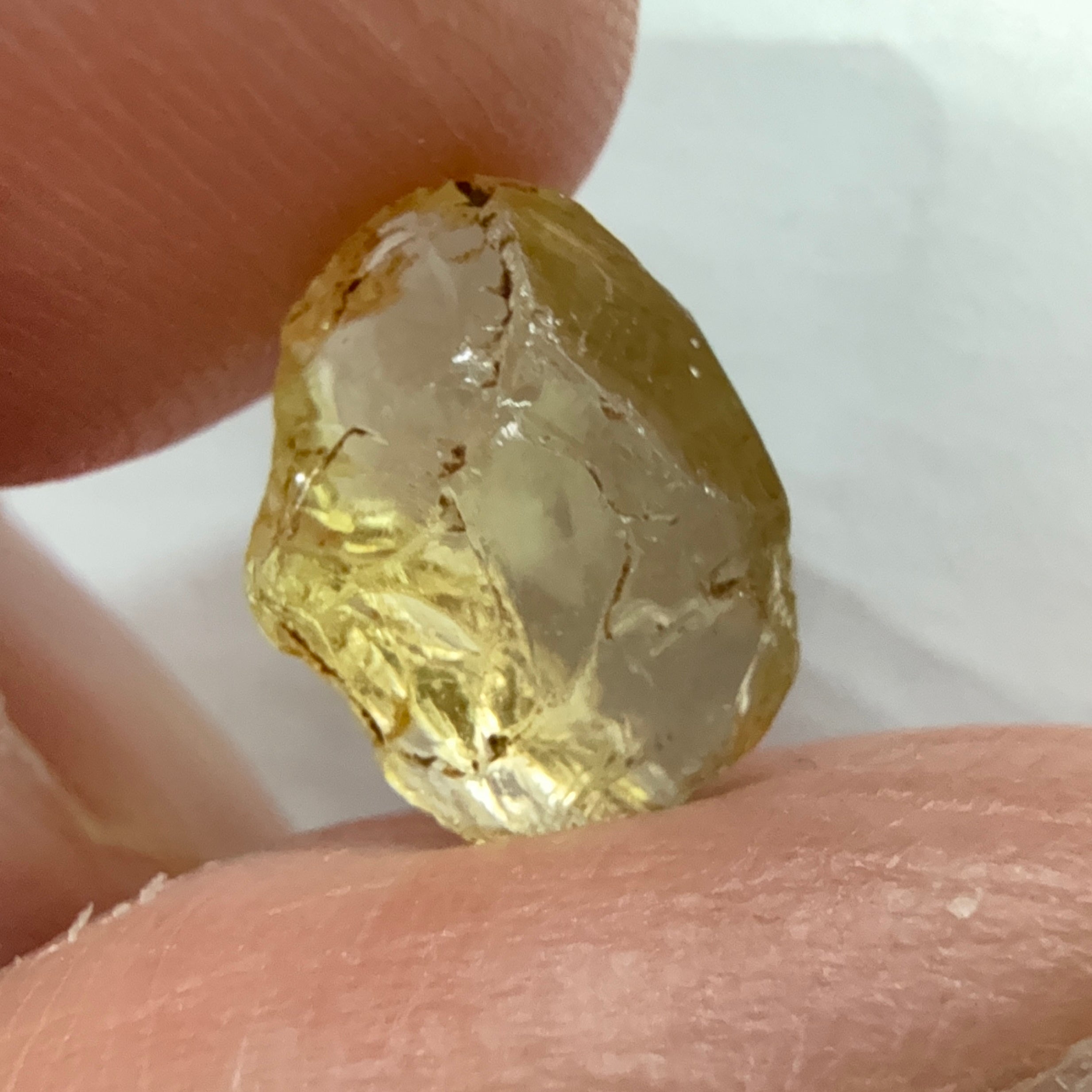Yellow Tourmaline Crystal, 3.35ct, VVS-IF, Tanzania, Untreated Unheated. Flattish shape