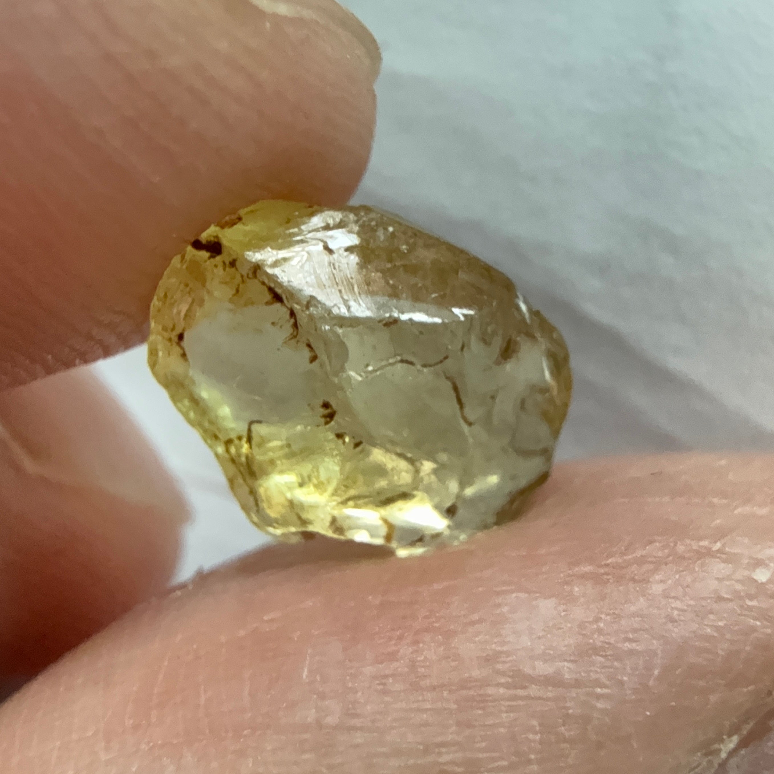 Yellow Tourmaline Crystal, 3.35ct, VVS-IF, Tanzania, Untreated Unheated. Flattish shape