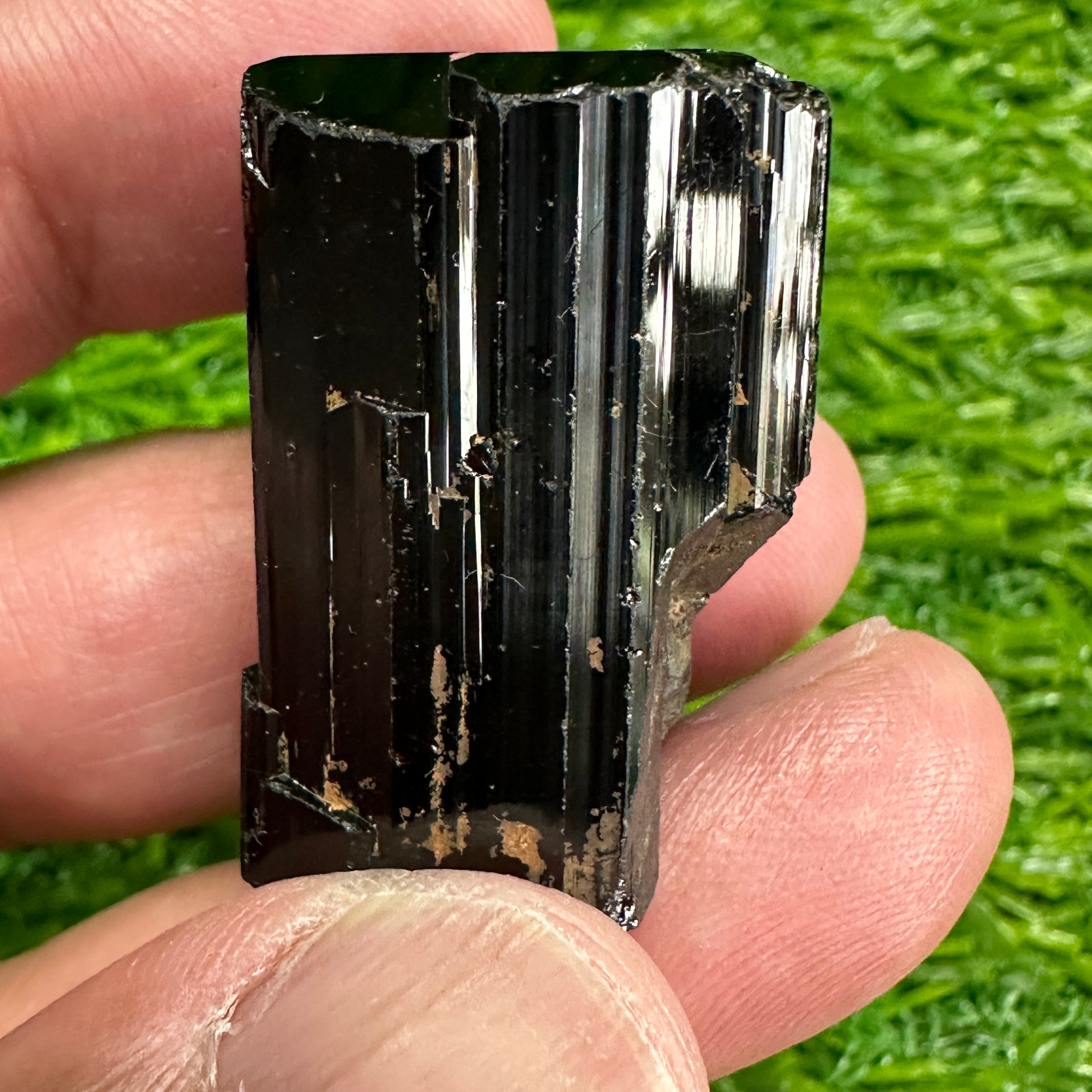 Black Tourmaline Crystal, 25gm, Tanzania, Untreated Unheated