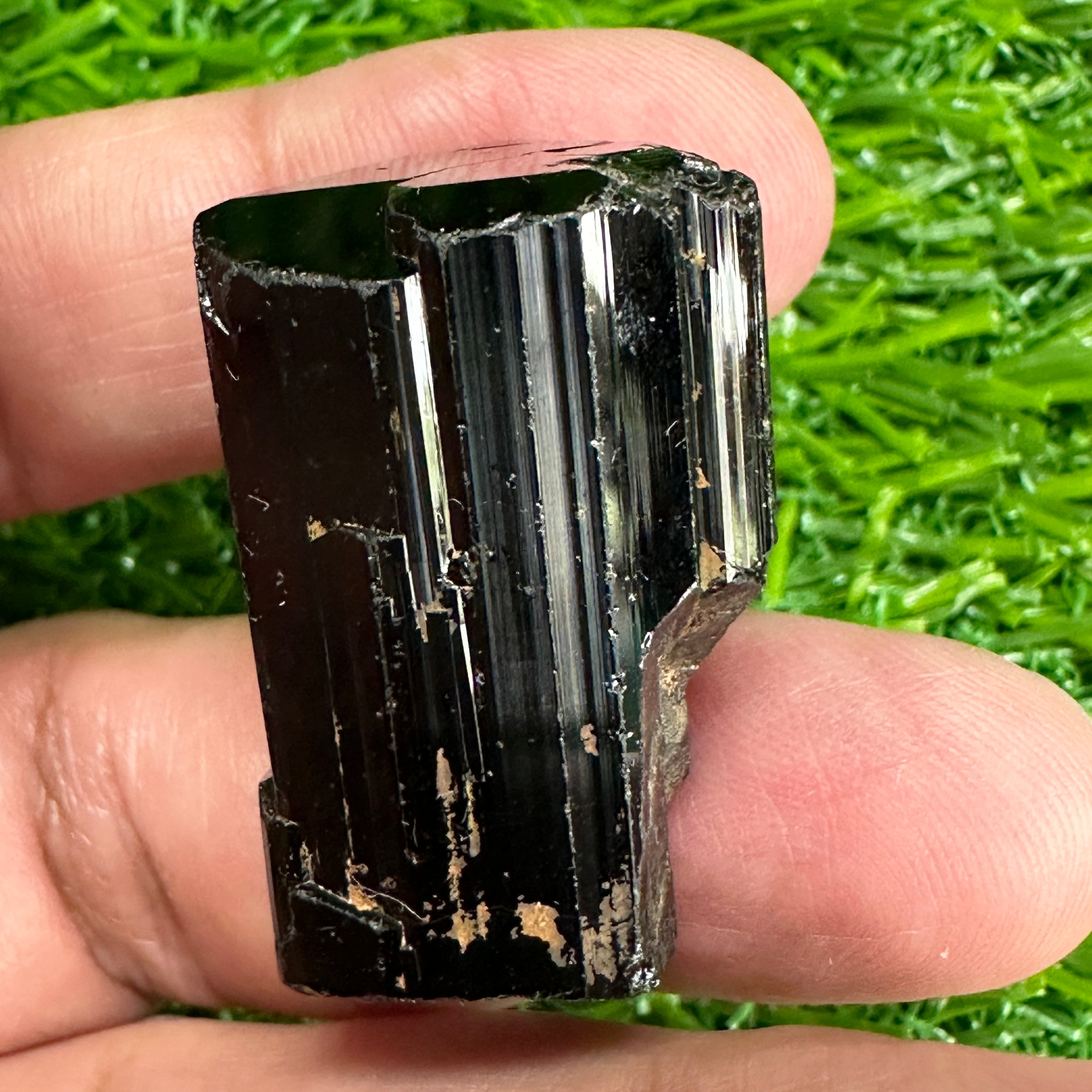 Black Tourmaline Crystal, 25gm, Tanzania, Untreated Unheated