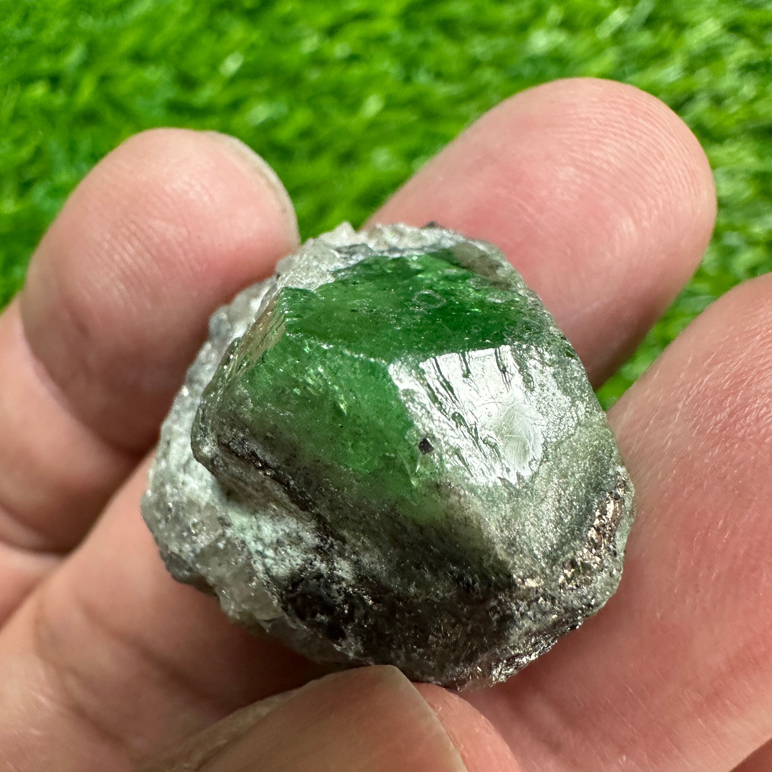 Tsavorite Garnet Crystal on Matrix, 13.90gm, Merelani, Tanzania, Untreated Unheated