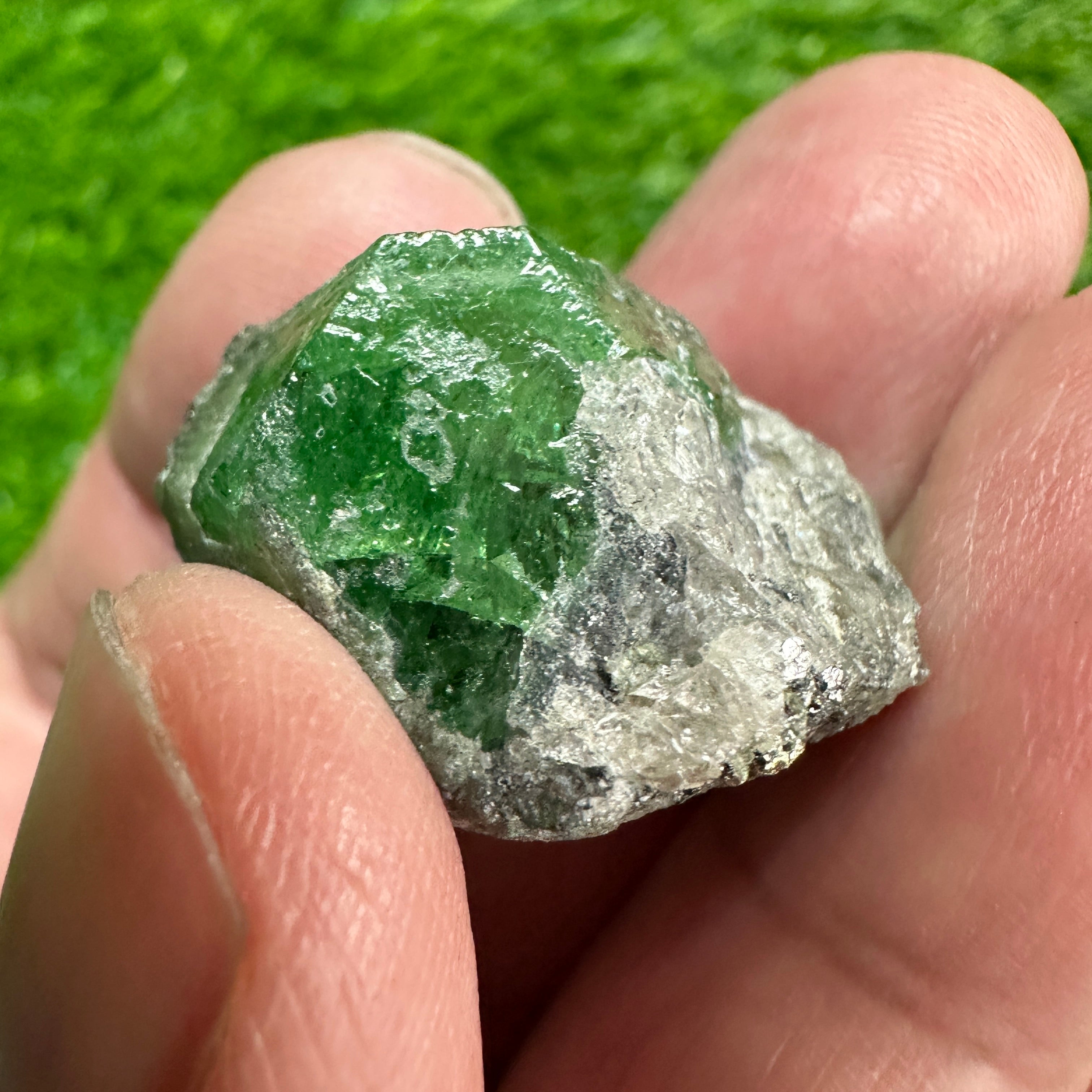 Tsavorite Garnet Crystal on Matrix, 13.90gm, Merelani, Tanzania, Untreated Unheated