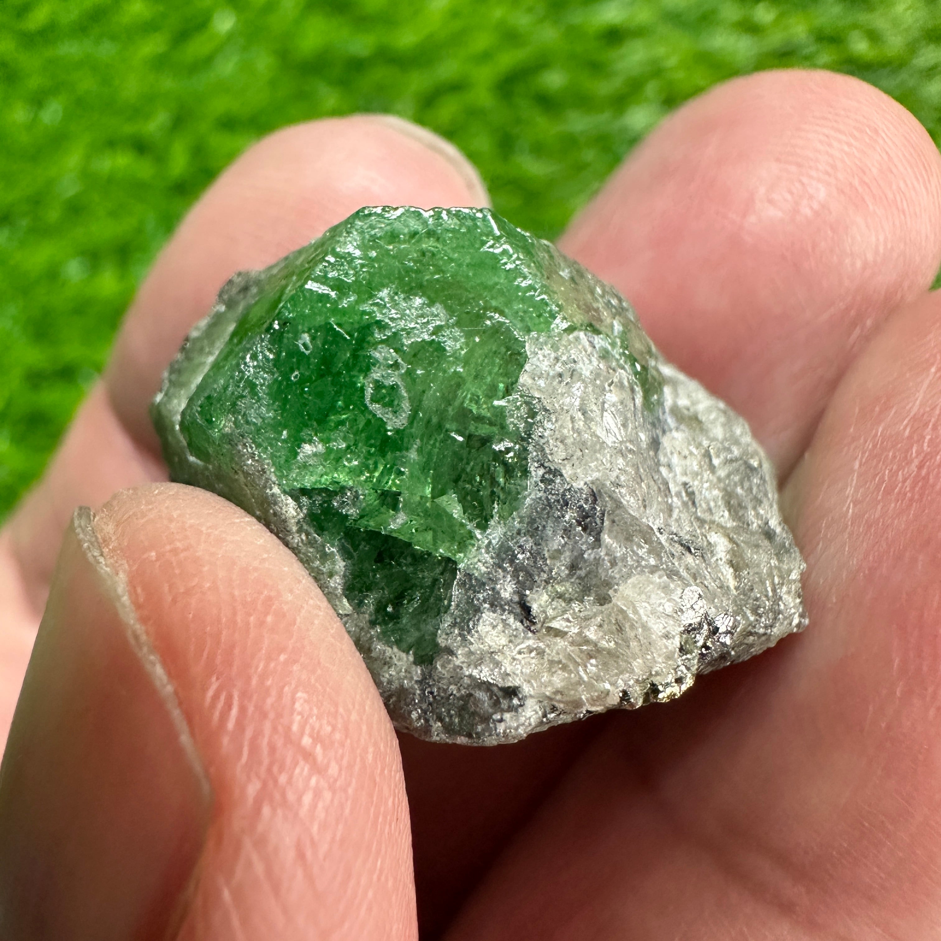 Tsavorite Garnet Crystal on Matrix, 13.90gm, Merelani, Tanzania, Untreated Unheated