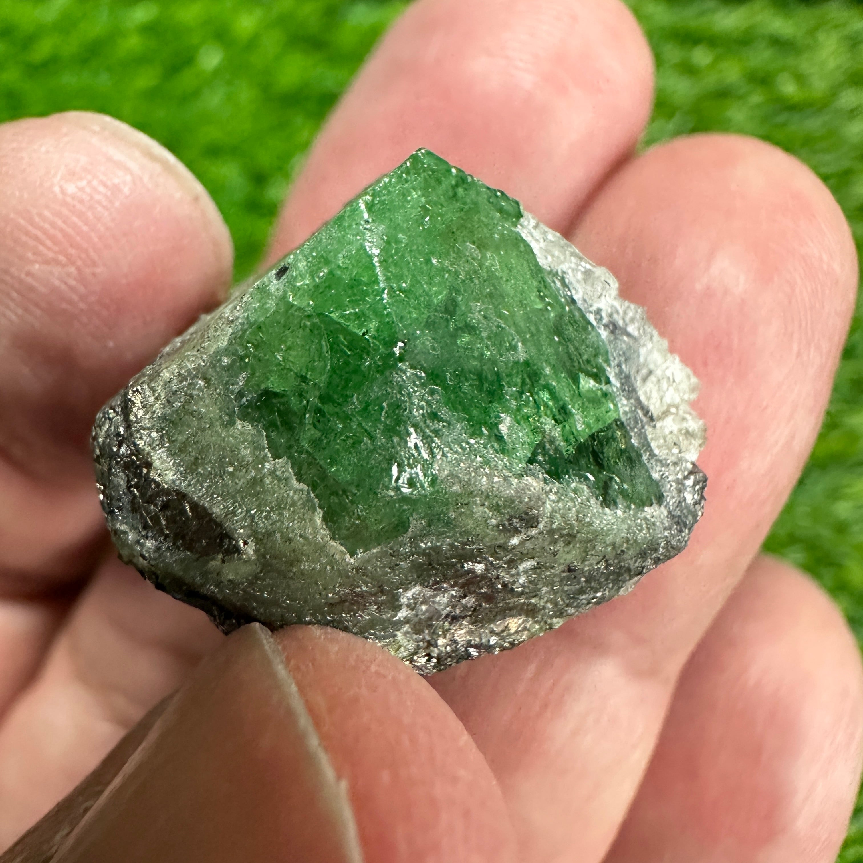 Tsavorite Garnet Crystal on Matrix, 13.90gm, Merelani, Tanzania, Untreated Unheated