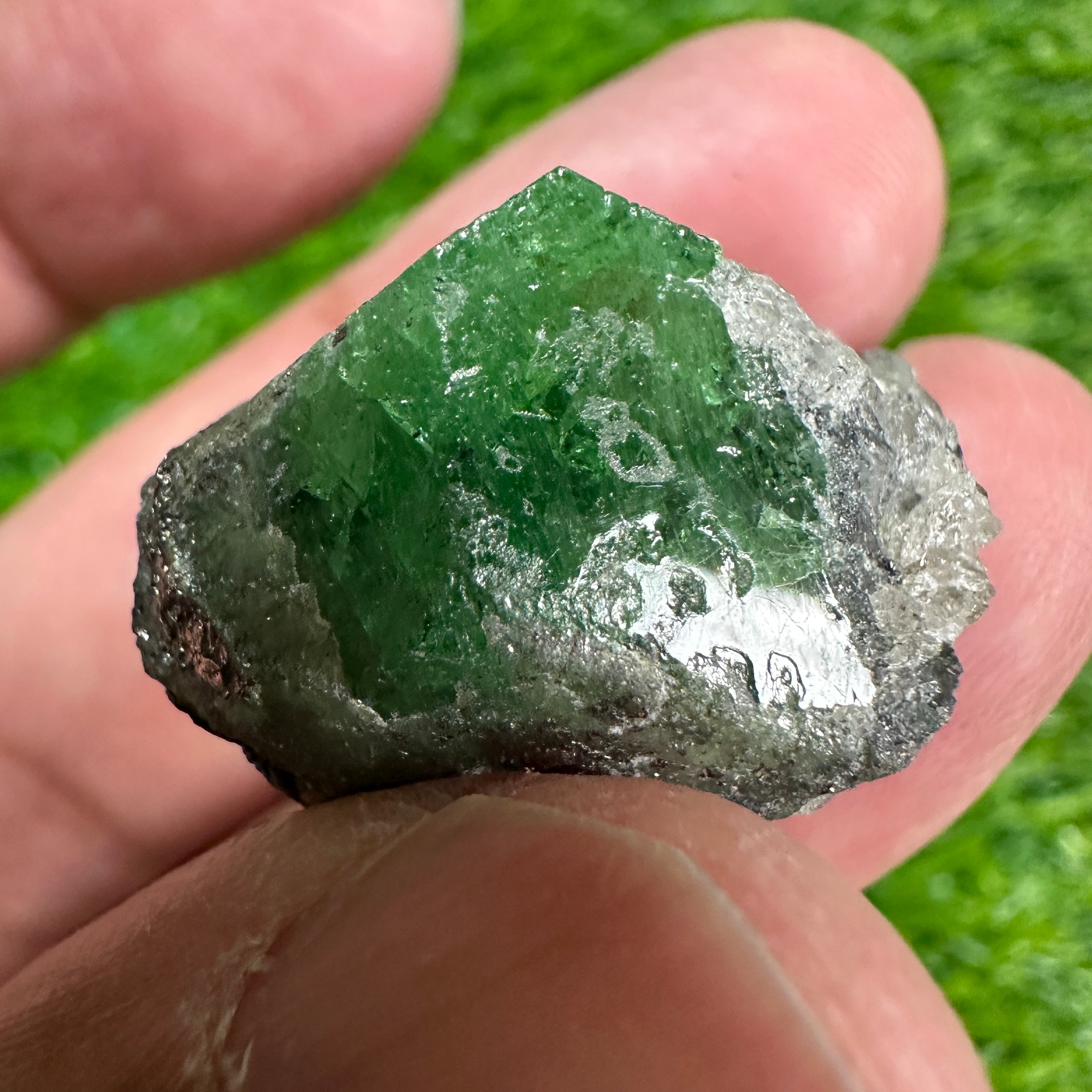 Tsavorite Garnet Crystal on Matrix, 13.90gm, Merelani, Tanzania, Untreated Unheated