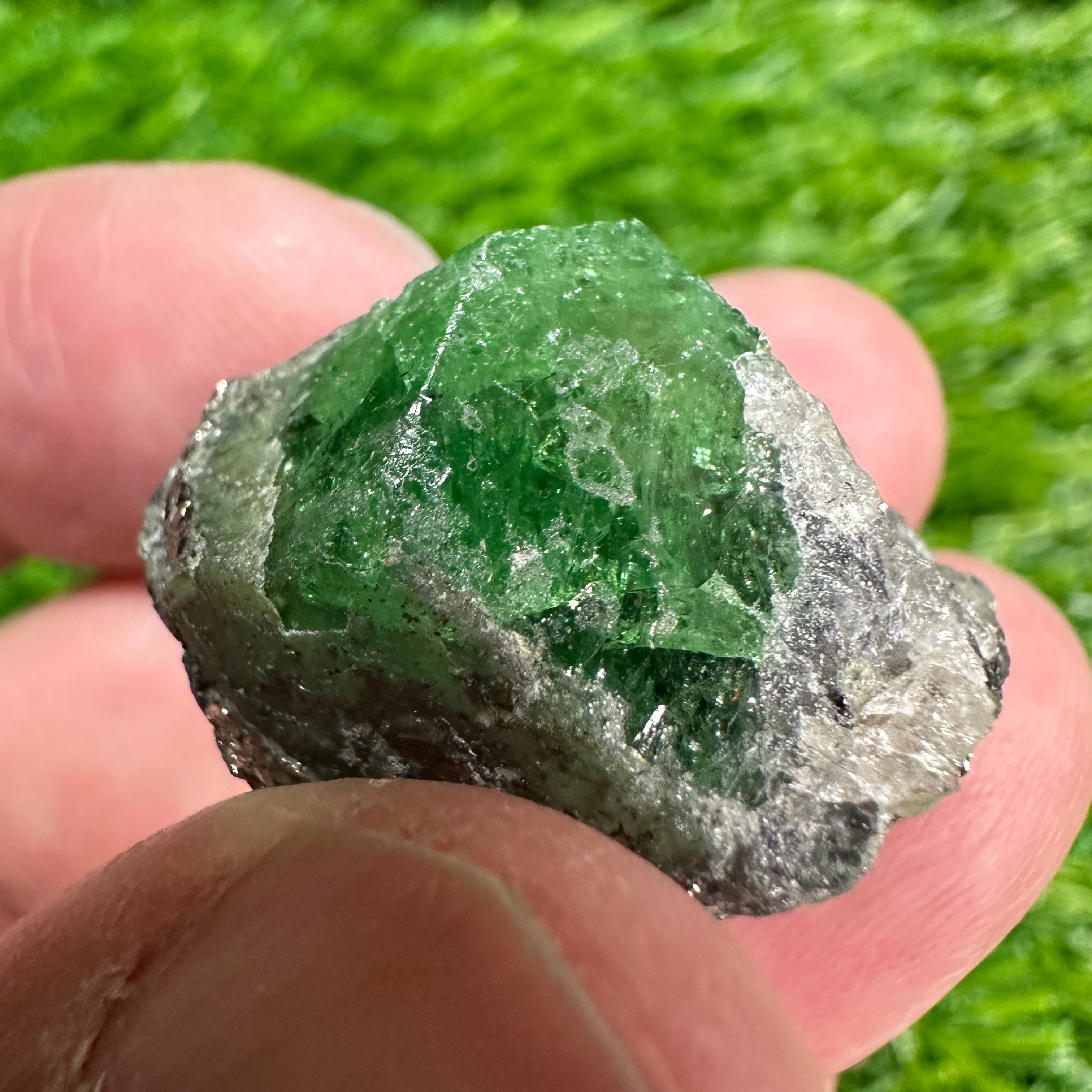 Tsavorite Garnet Crystal on Matrix, 13.90gm, Merelani, Tanzania, Untreated Unheated