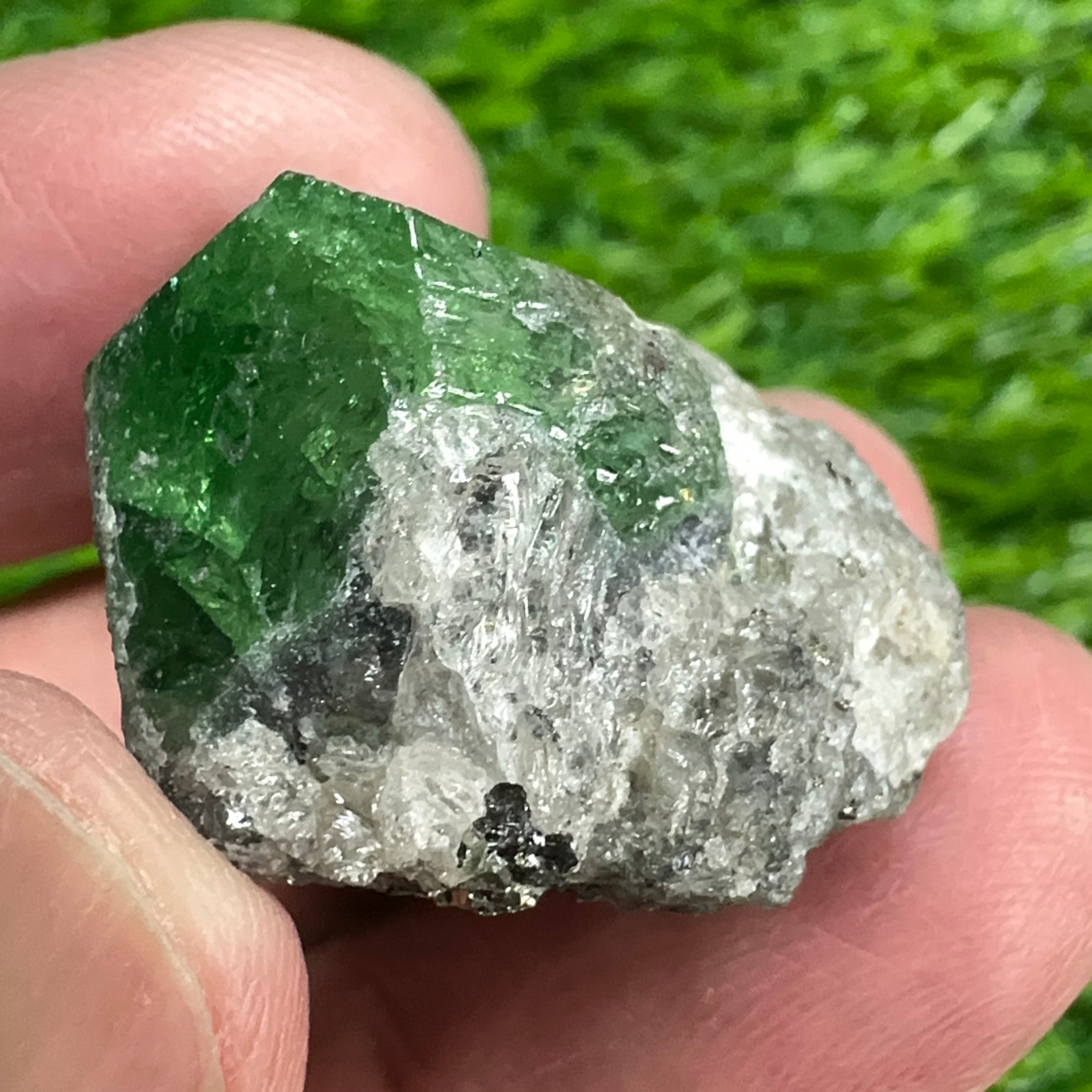 Tsavorite Garnet Crystal on Matrix, 13.90gm, Merelani, Tanzania, Untreated Unheated