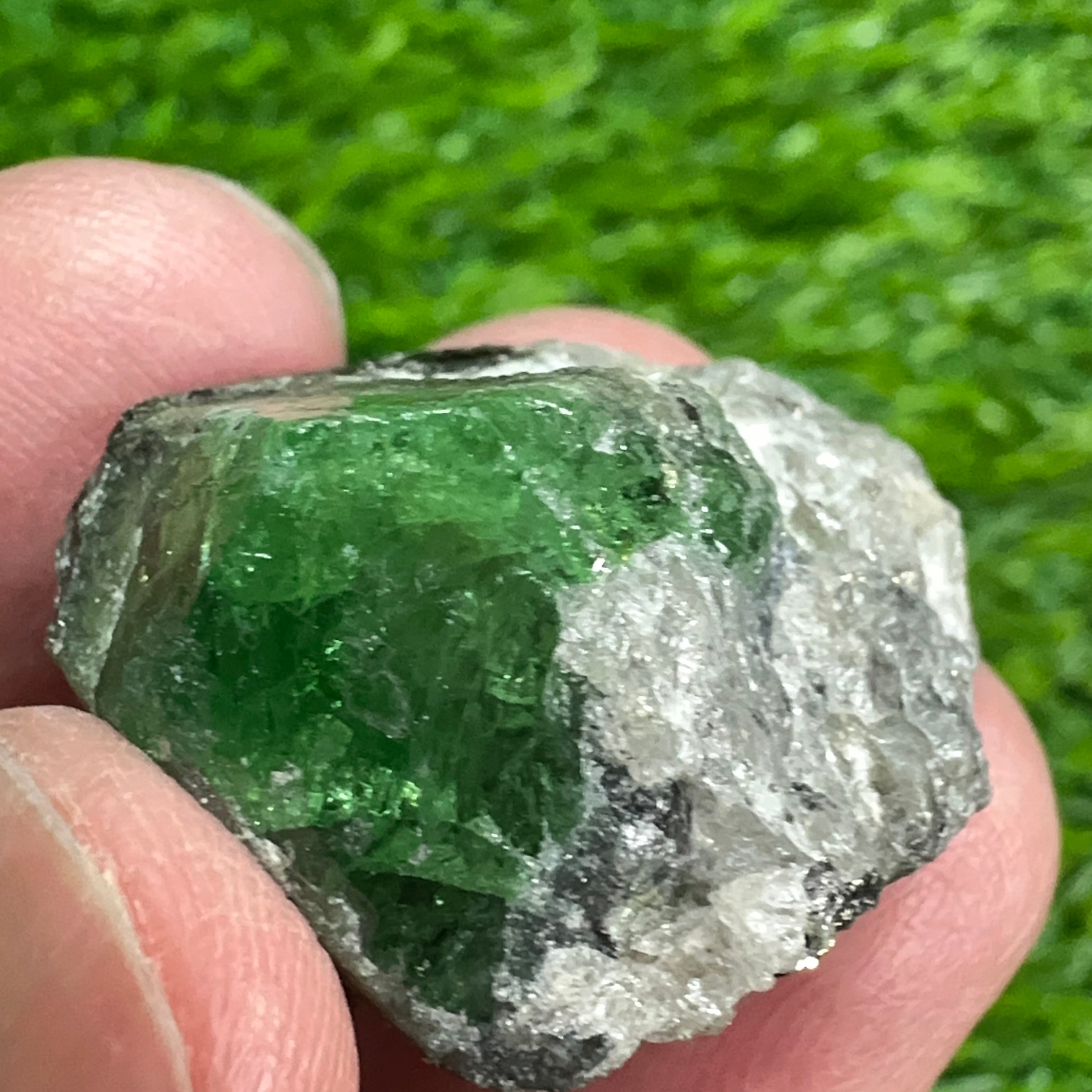 Tsavorite Garnet Crystal on Matrix, 13.90gm, Merelani, Tanzania, Untreated Unheated