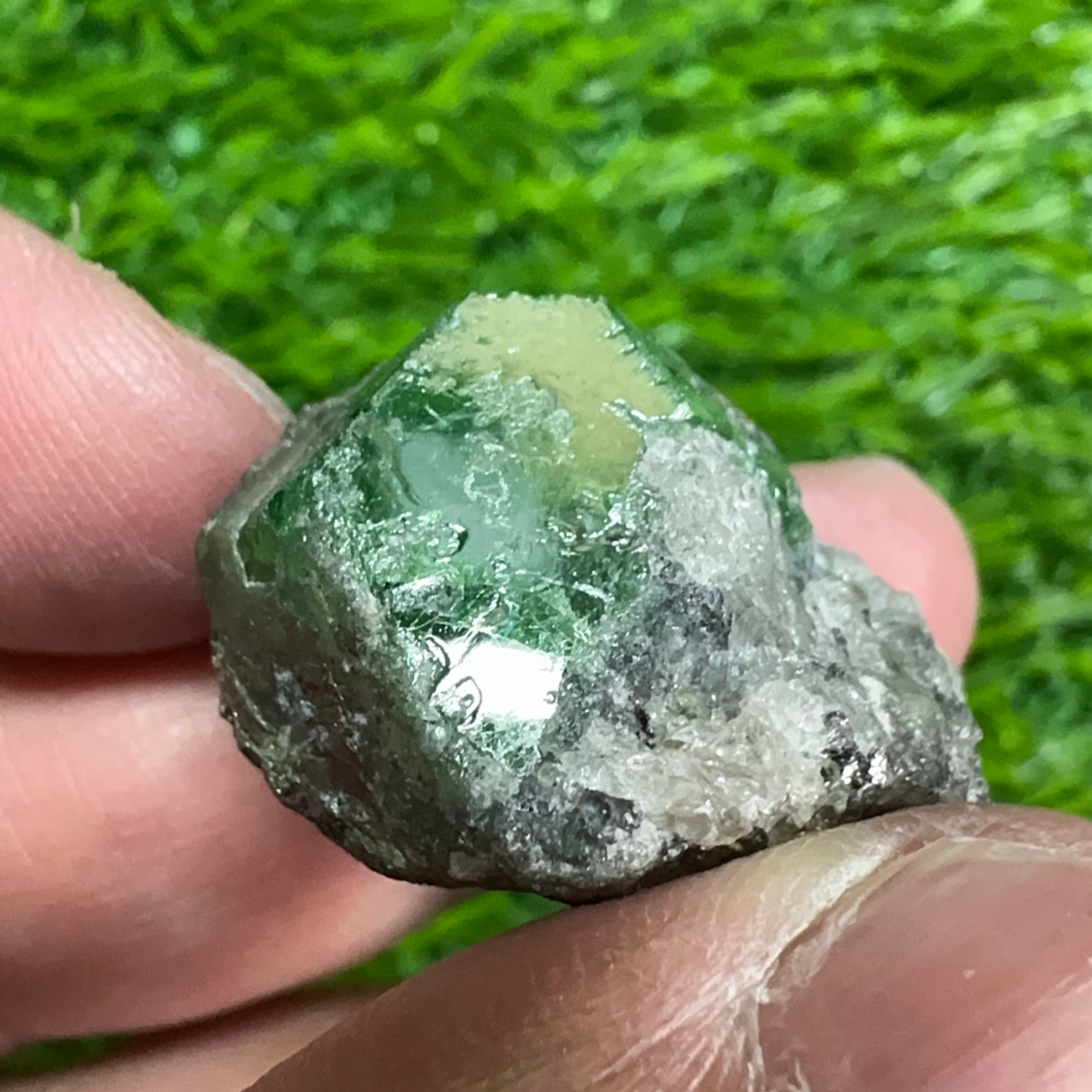 Tsavorite Garnet Crystal on Matrix, 13.90gm, Merelani, Tanzania, Untreated Unheated