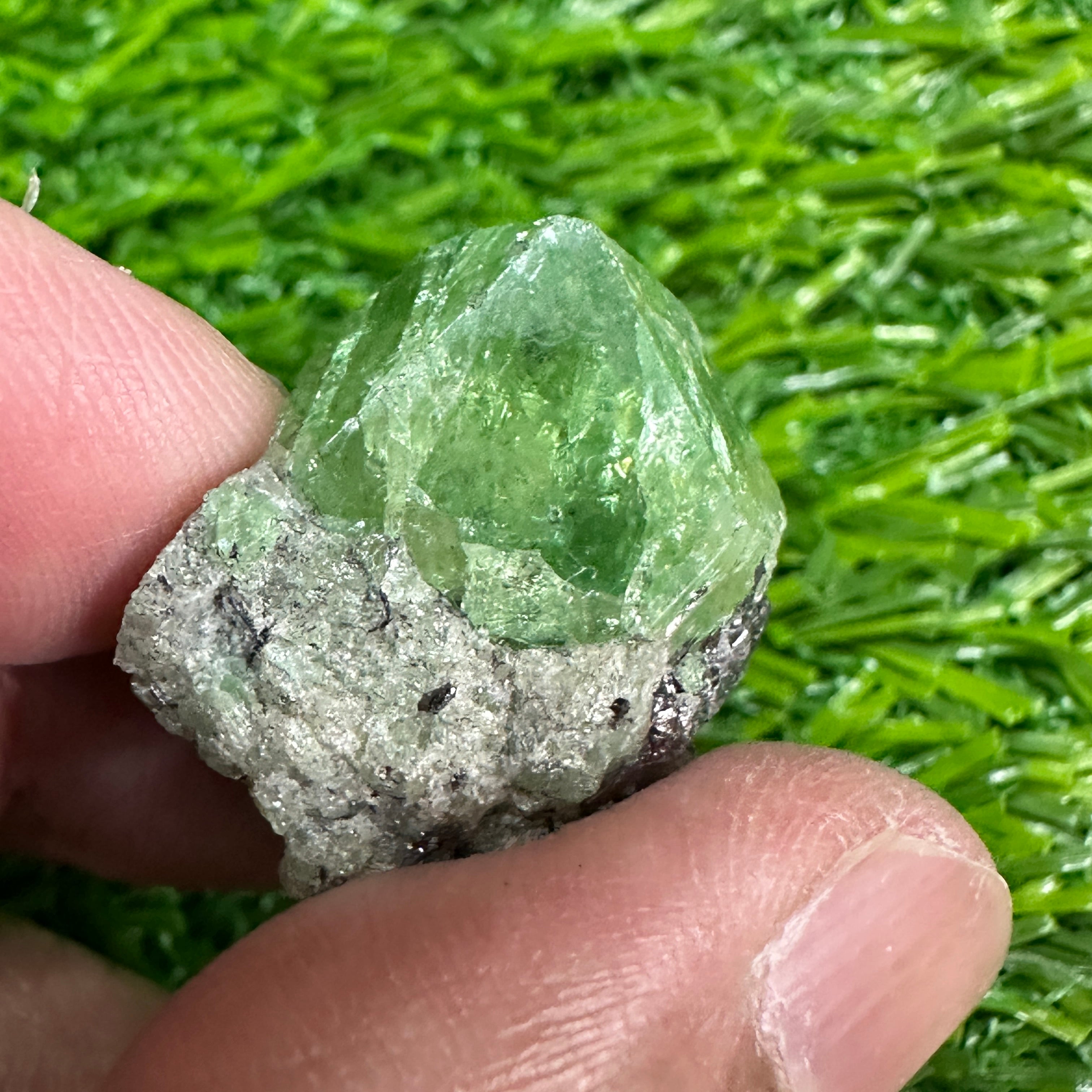 Tsavorite Garnet Crystal on Matrix, 15.1gm, Merelani, Tanzania, Untreated Unheated