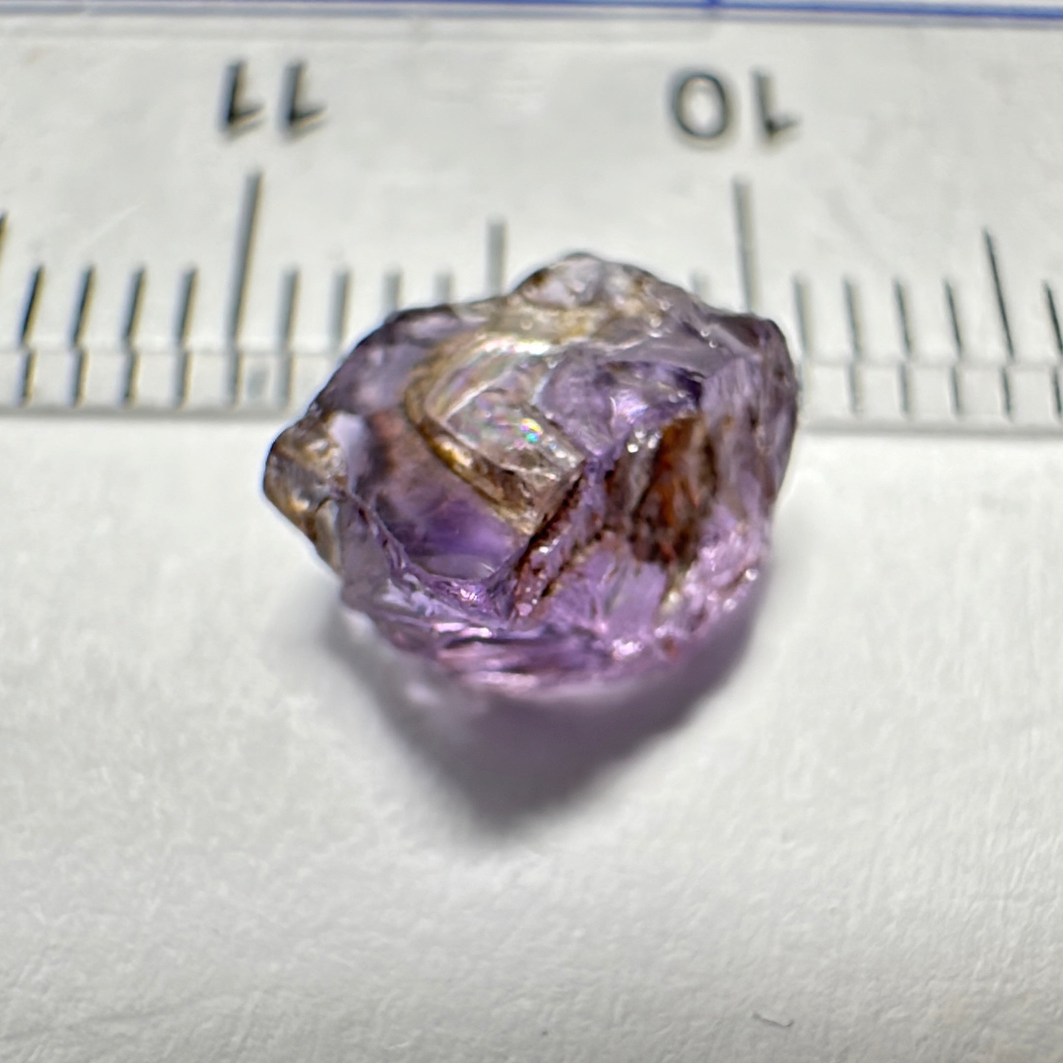 Mahenge Spinel, 2.60ct, Mahenge, Tanzania, Untreated Unheated. Crack on the outside going 1mm in, rest VVS-IF, flat shape