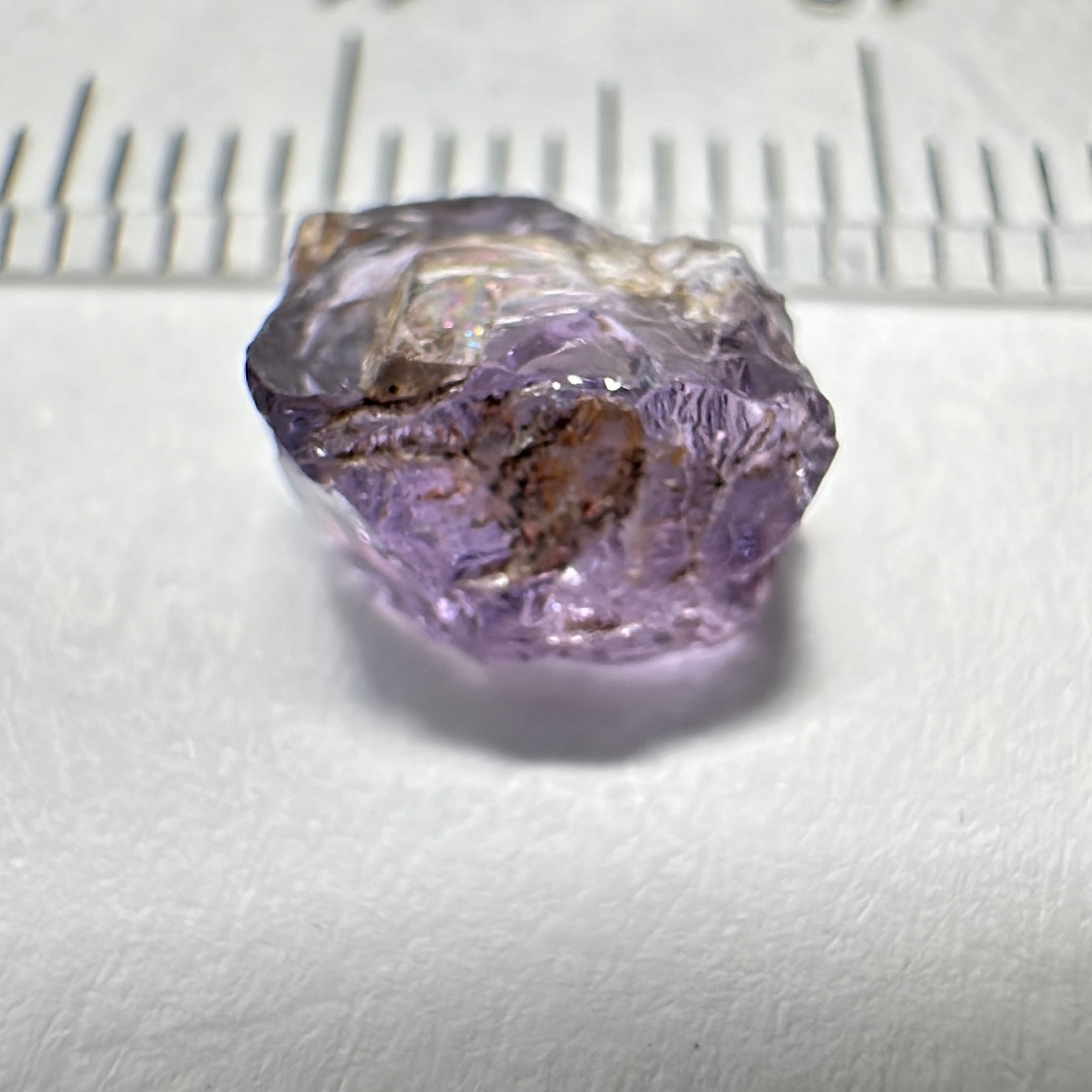 Mahenge Spinel, 2.60ct, Mahenge, Tanzania, Untreated Unheated. Crack on the outside going 1mm in, rest VVS-IF, flat shape