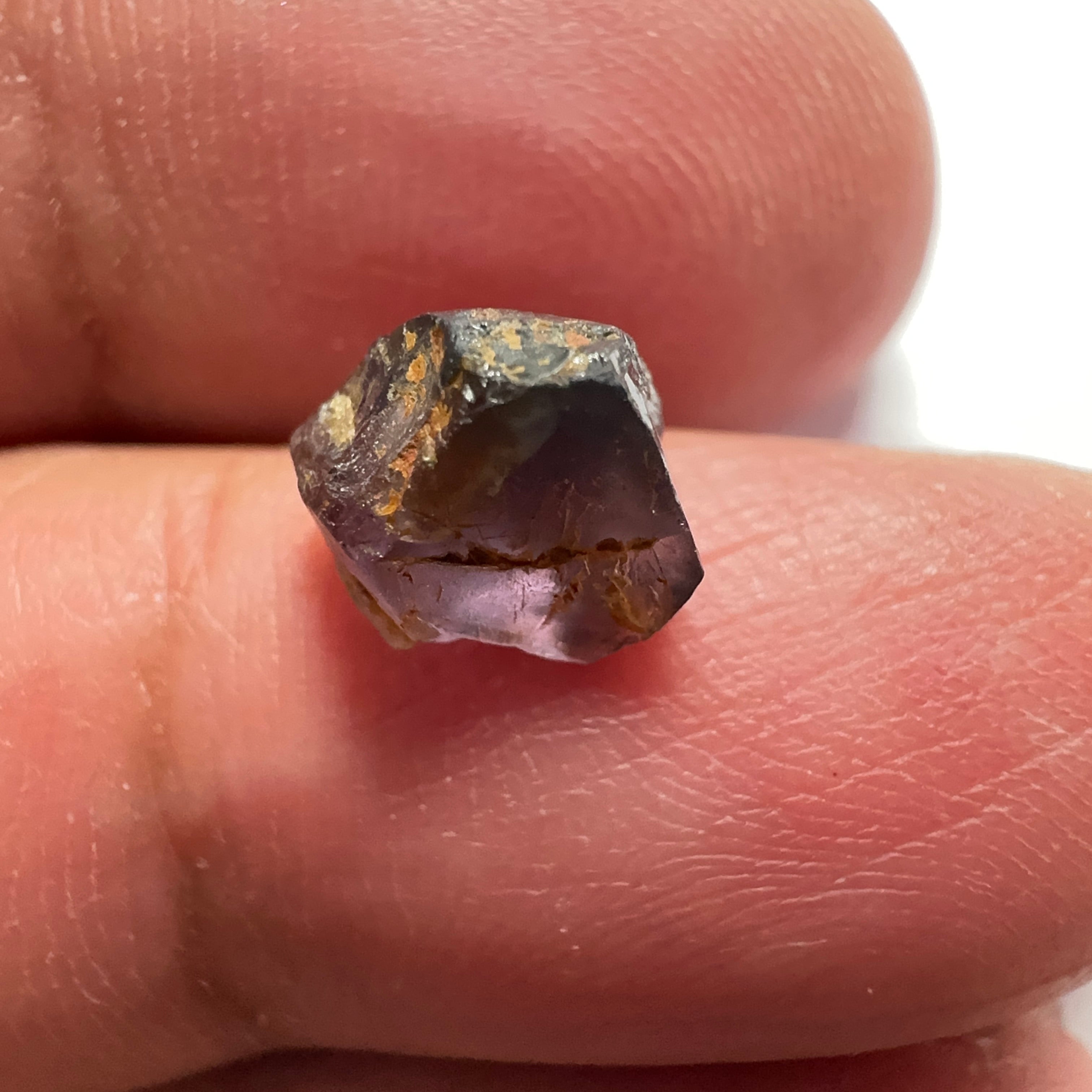 Mahenge Spinel, 2.63ct, Mahenge, Tanzania, Untreated Unheated. vvs, some skin issues, silky