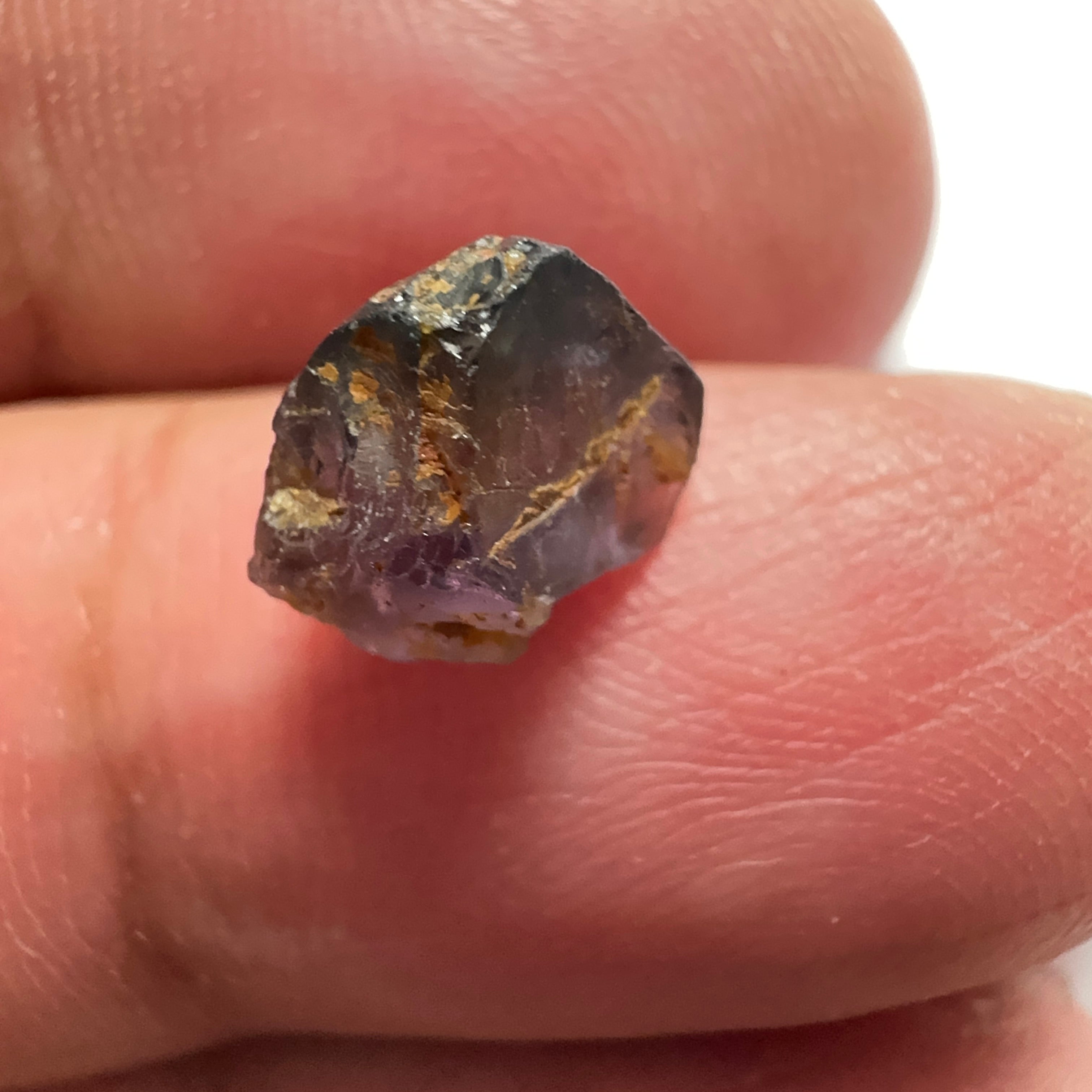 Mahenge Spinel, 2.63ct, Mahenge, Tanzania, Untreated Unheated. vvs, some skin issues, silky