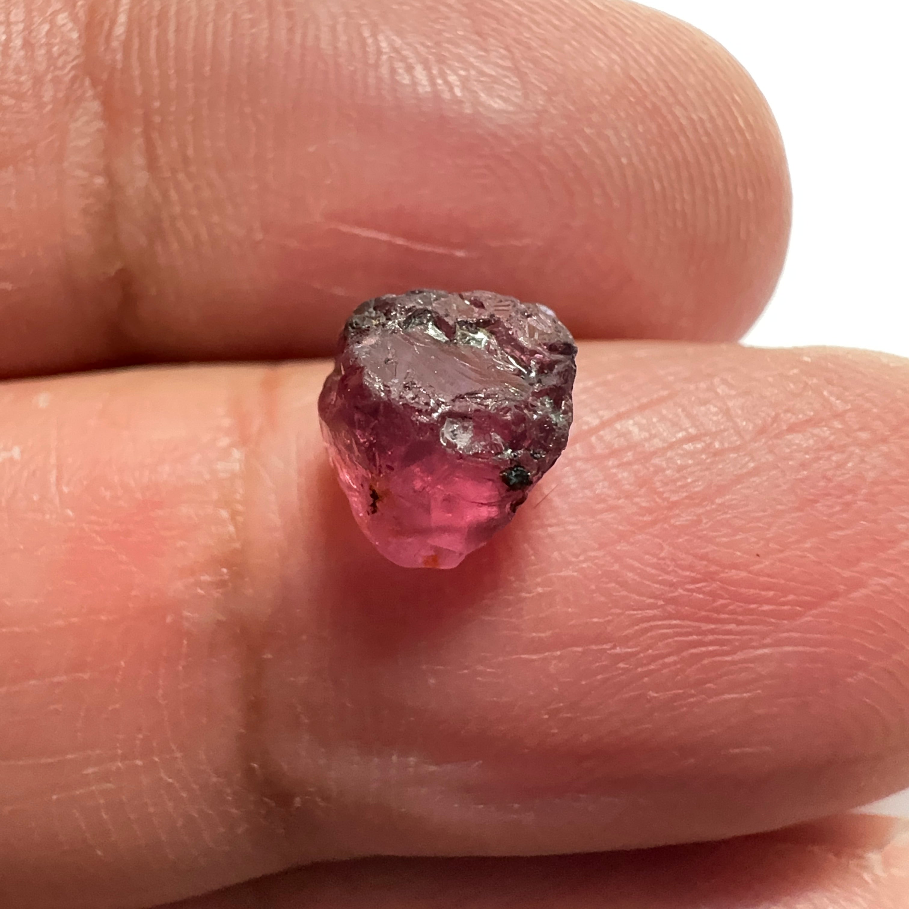 Mahenge Spinel, 2.08ct, Mahenge, Tanzania, Untreated Unheated. vs-vvs and slight silk