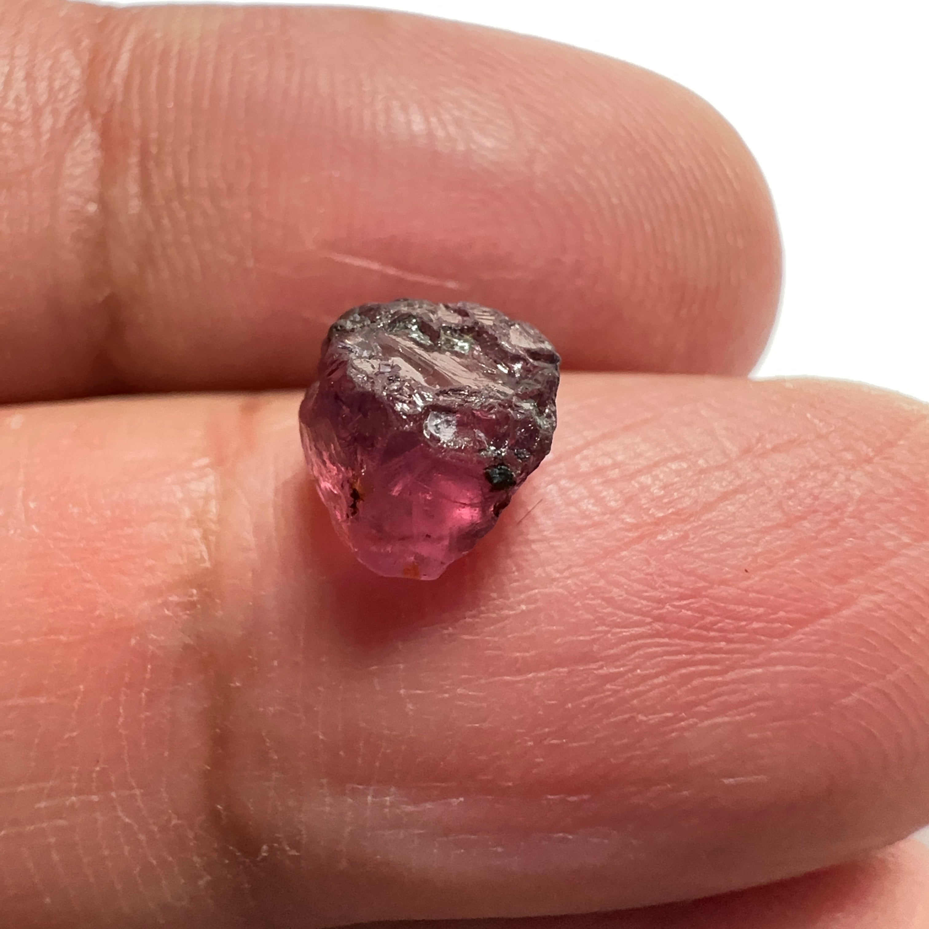 Mahenge Spinel, 2.08ct, Mahenge, Tanzania, Untreated Unheated. vs-vvs and slight silk