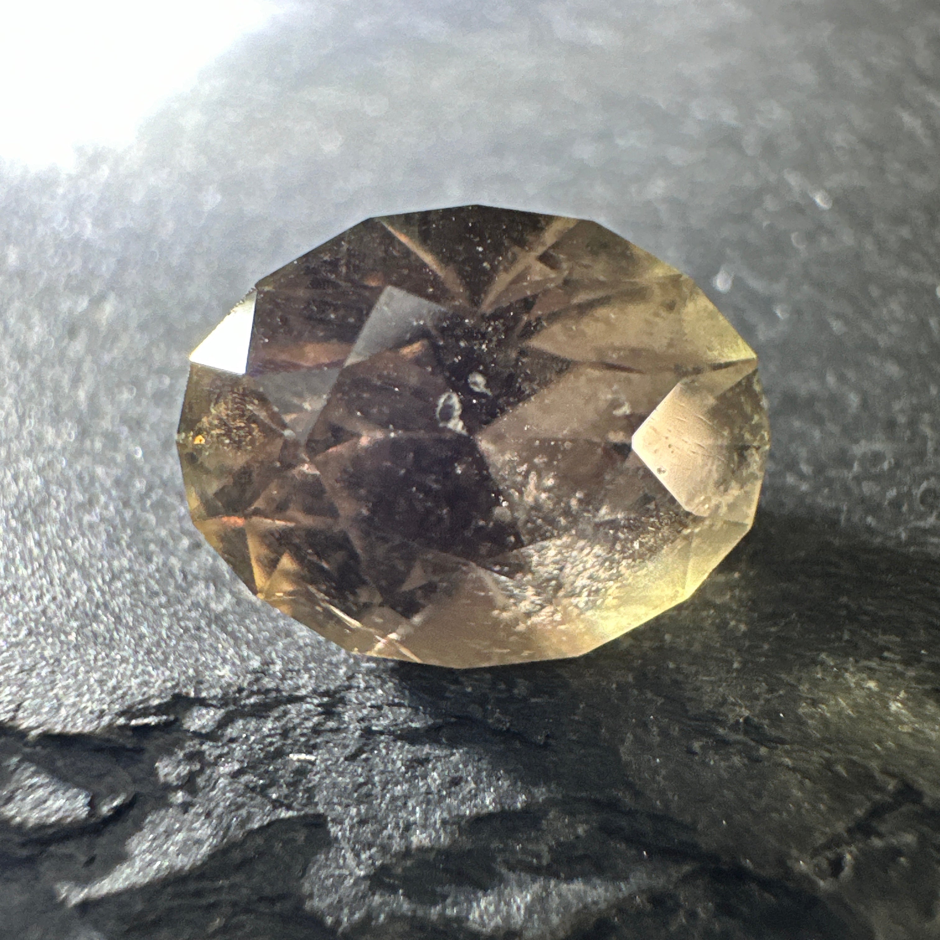 Sapphire, Colour Change, 3.21ct, Umba Valley, Tanzania, Untreated Unheated. Precision cut by us in London. See other pics for colour change effect of this sapphire