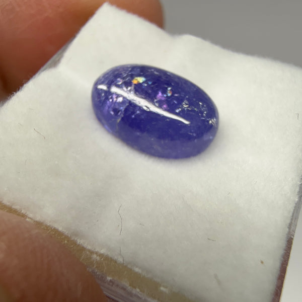 Tanzanite cabochon, 5.44ct, Tanzania, gently heated