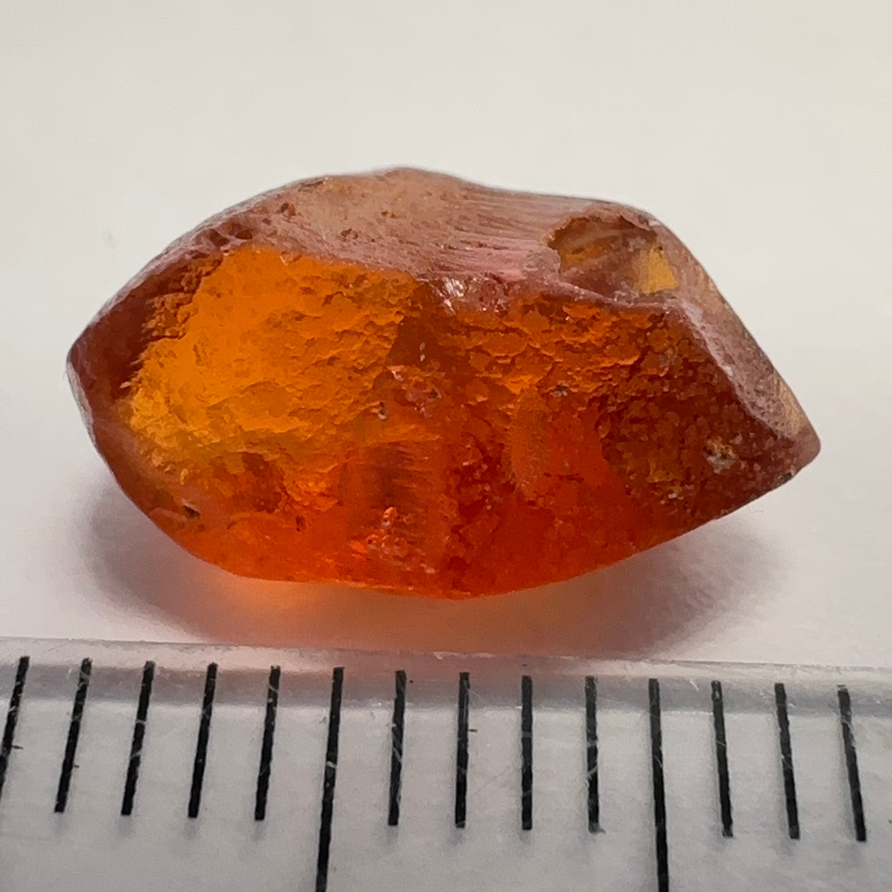 Mahenge Malaya Garnet, 4.70ct, Tanzania, Untreated Unheated, VVS, a very vivid Mahenge Malaya