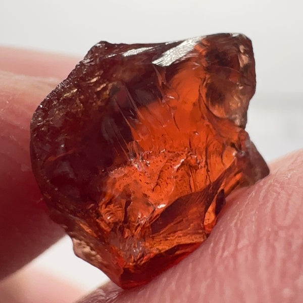 Malaya Garnet, 7.28ct, Tanzania, Untreated Unheated, skin needs a work around, rest vvs