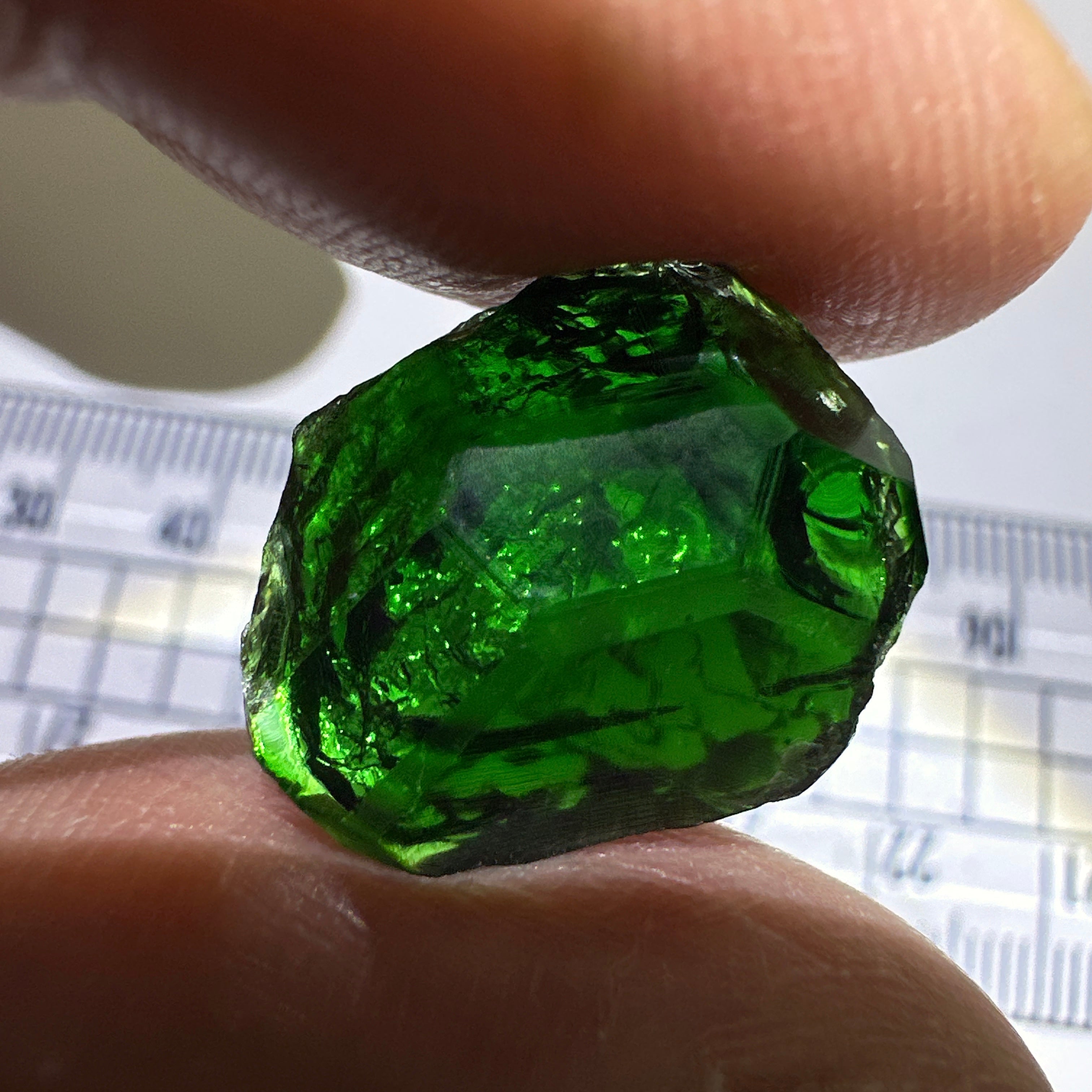 Chrome Tourmaline, 14.90ct, Tanzania, Untreated Unheated, VVS-IF with one spot, I have circled the spot in red on one of the pictures, stone is dark and shown in different lights and backgrounds, see all pictures.