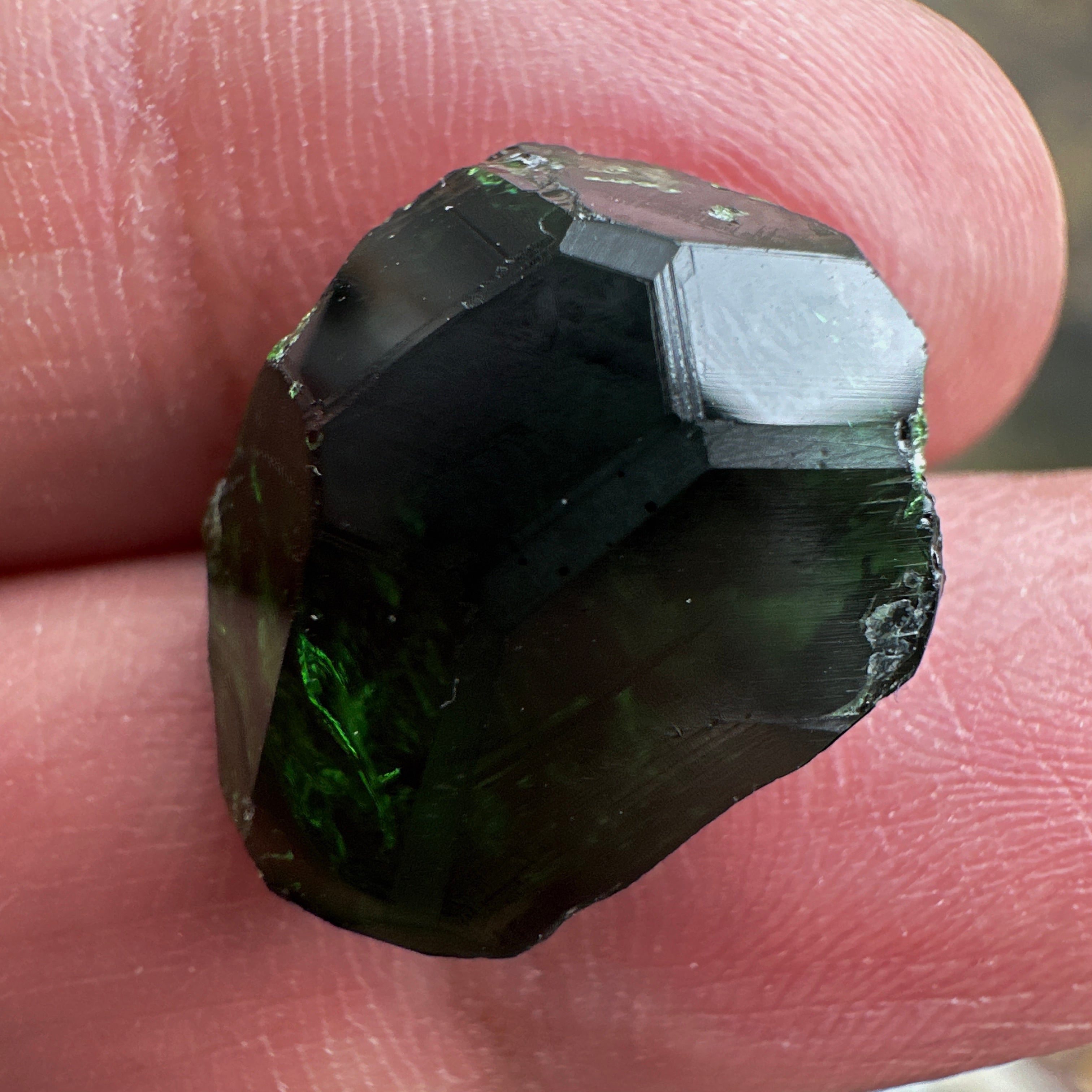 Huge Chrome Tourmaline, 14.90ct, Tanzania, Untreated Unheated, VVS-IF with one spot, I have circled the spot in red on one of the pictures, stone is dark and shown in different lights